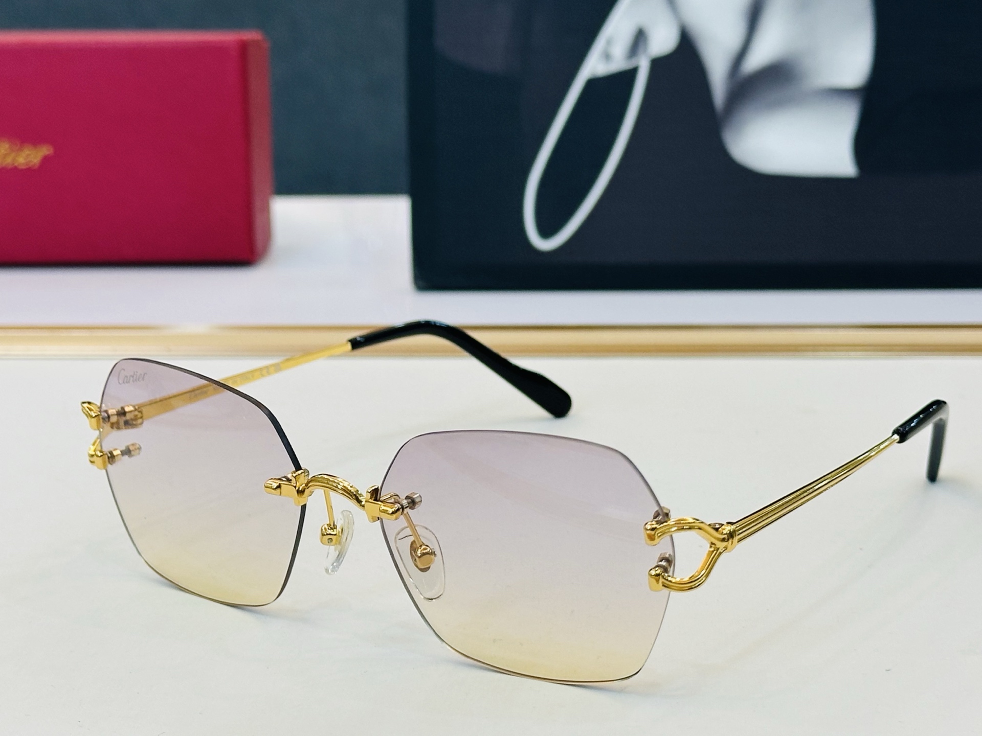 Cartier-卡家 🎁CT0564 Size：54口19-140 不挑脸型 简约大气 C时尚休闲👌👃