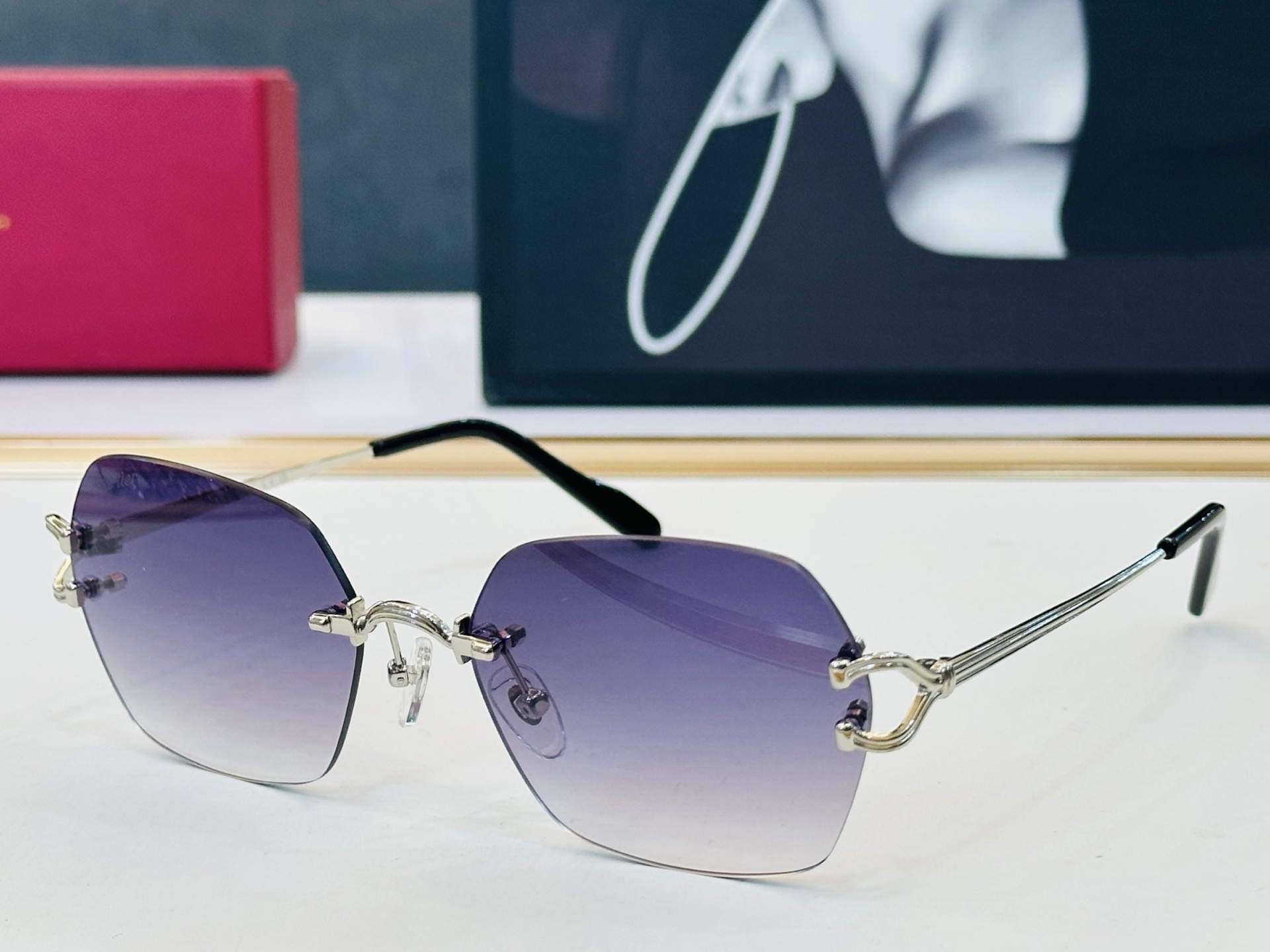 Cartier-卡家 🎁CT0564 Size：54口19-140 不挑脸型 简约大气 C时尚休闲👌👃