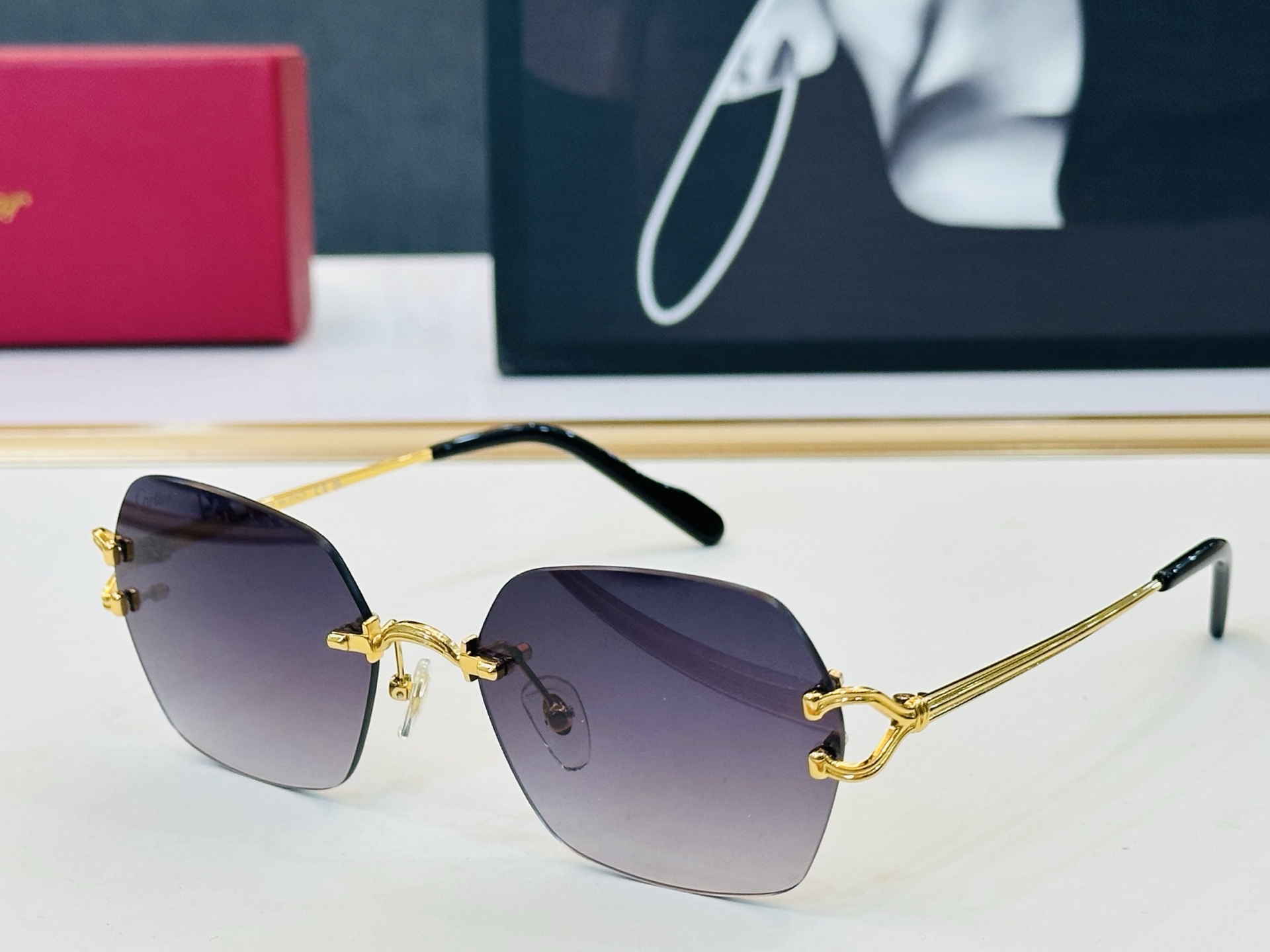 Cartier-卡家 🎁CT0564 Size：54口19-140 不挑脸型 简约大气 C时尚休闲👌👃