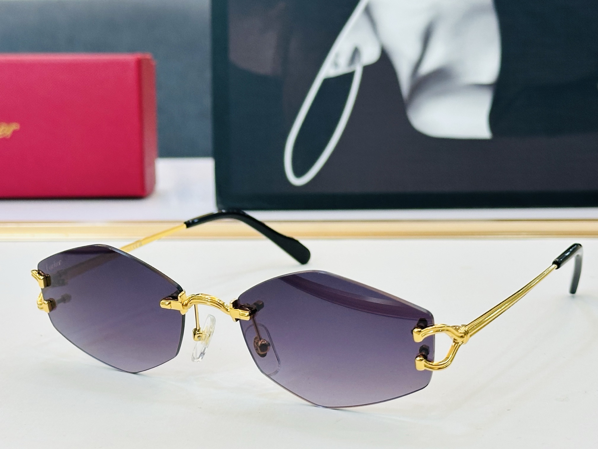 Cartier-卡家 🎁CT0072 Size：56口18-145 不挑脸型 简约大气 C时尚休闲👌👃