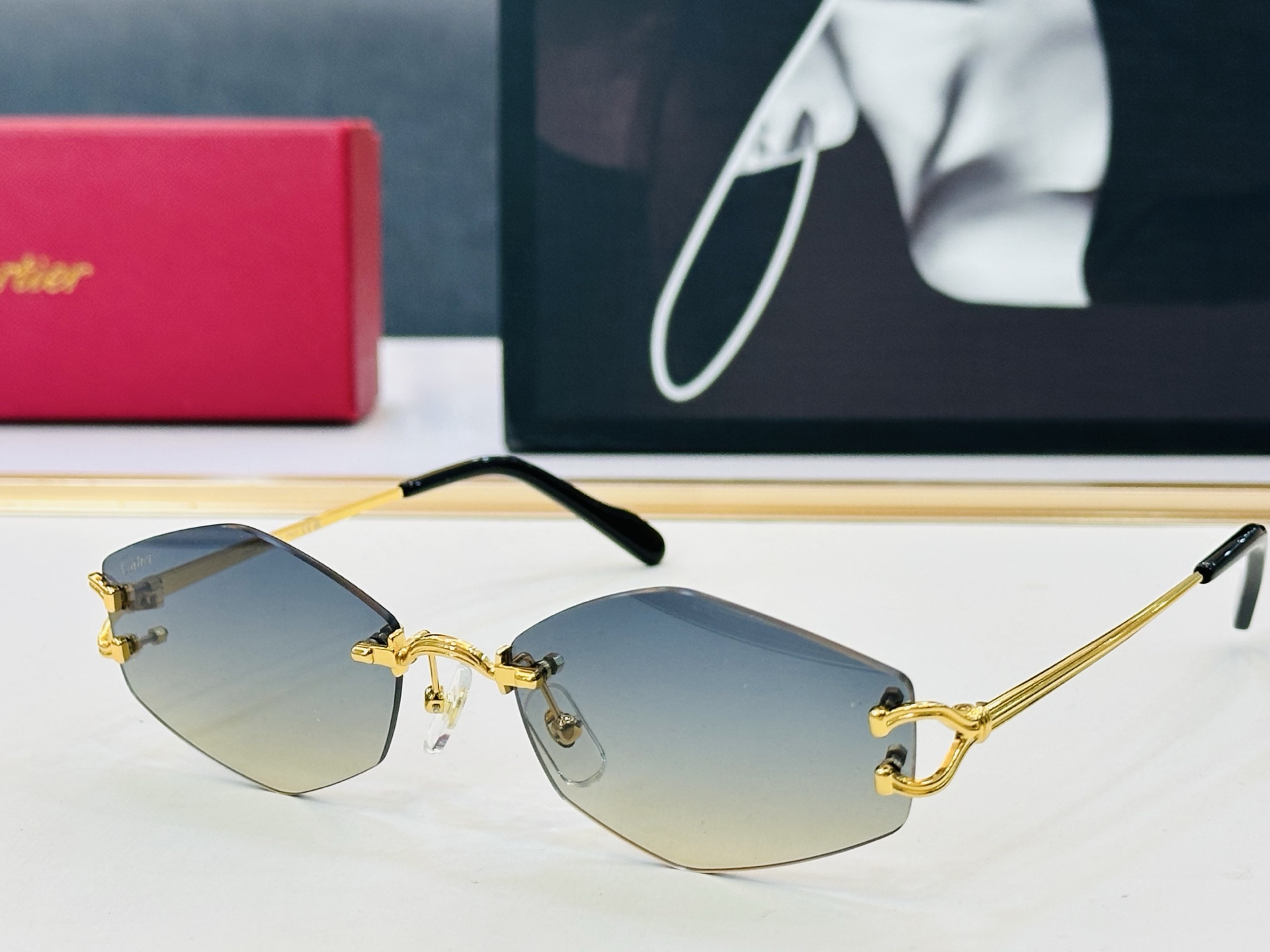 Cartier-卡家 🎁CT0072 Size：56口18-145 不挑脸型 简约大气 C时尚休闲👌👃