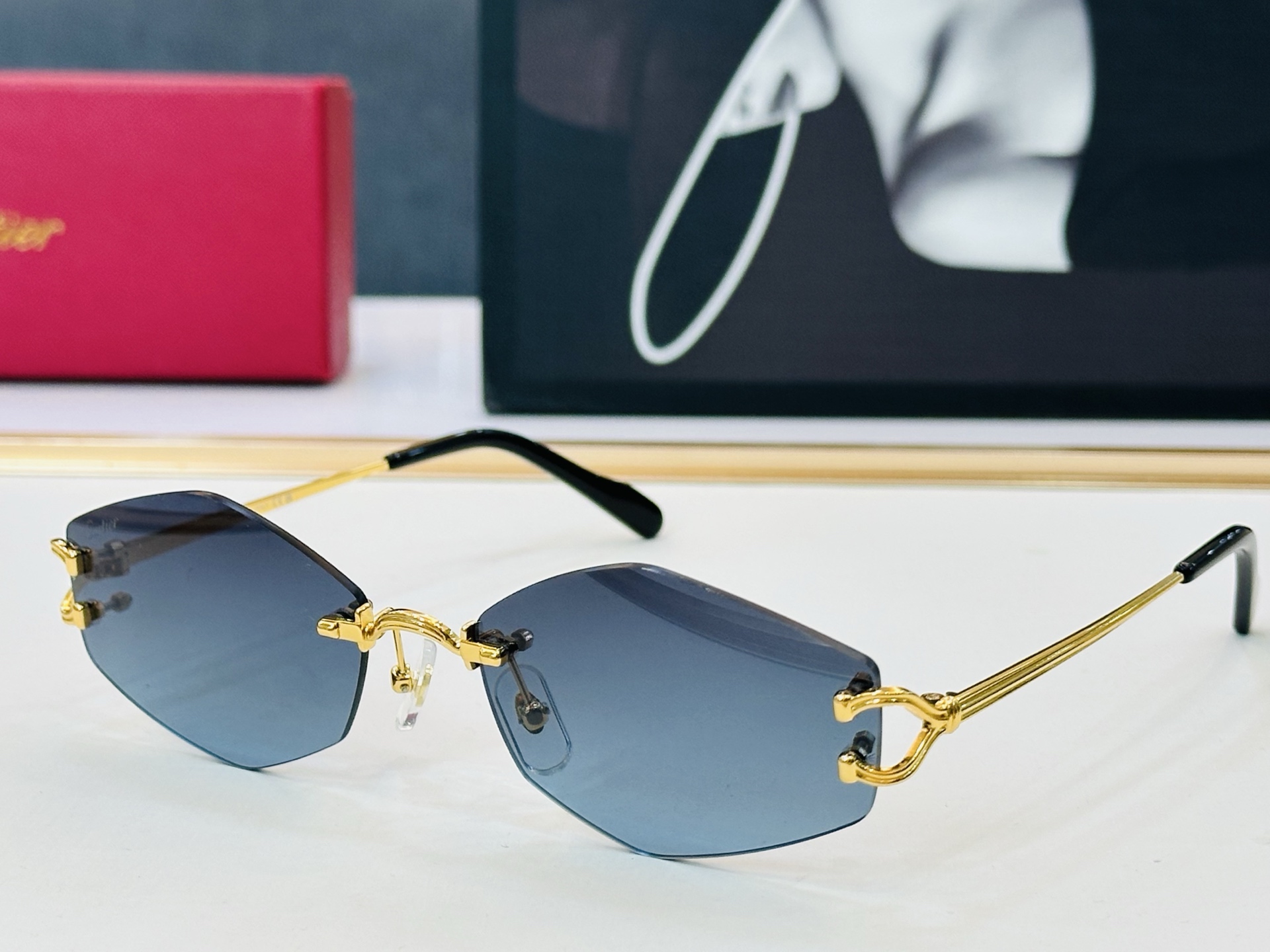 Cartier-卡家 🎁CT0072 Size：56口18-145 不挑脸型 简约大气 C时尚休闲👌👃