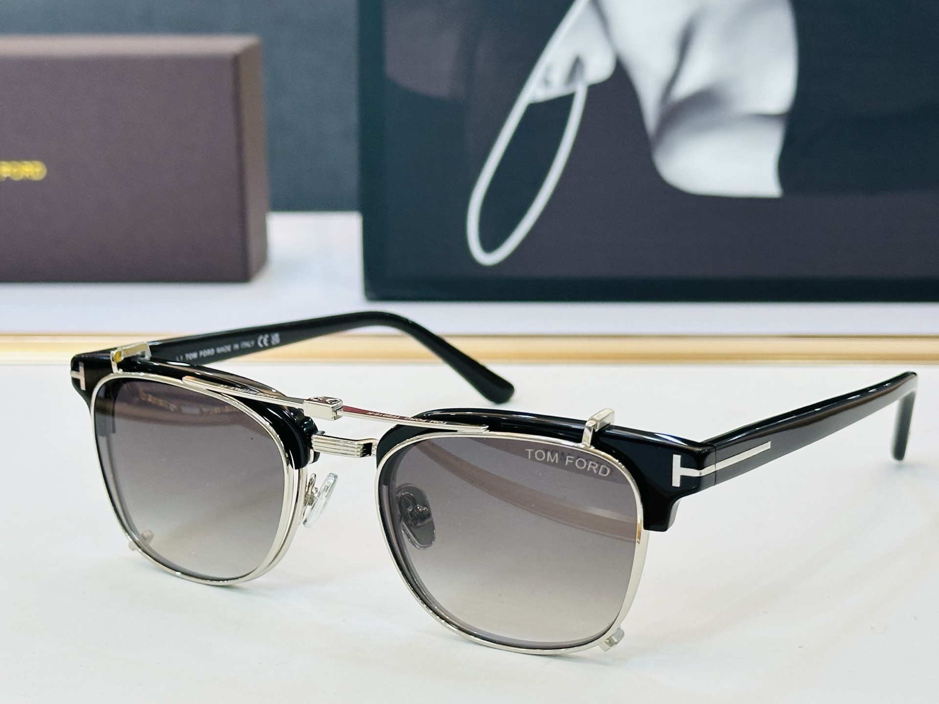 🔺TOM FOR*🔻 汤姆家 官网新款 FT6016-K-B Size：50口21-145 经典时尚 🔝