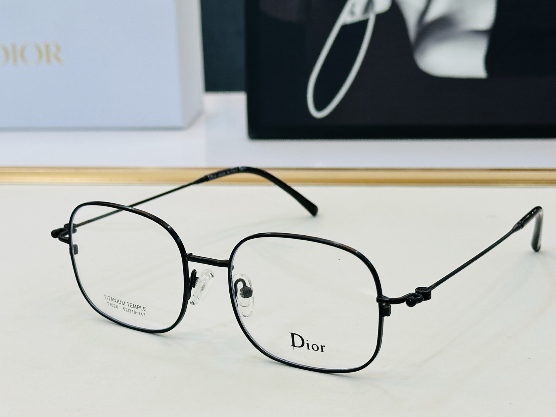 推荐 Dio* 迪家 T1626 Size：52口18-147 时尚达人超爱💞 q时尚百搭 配光架