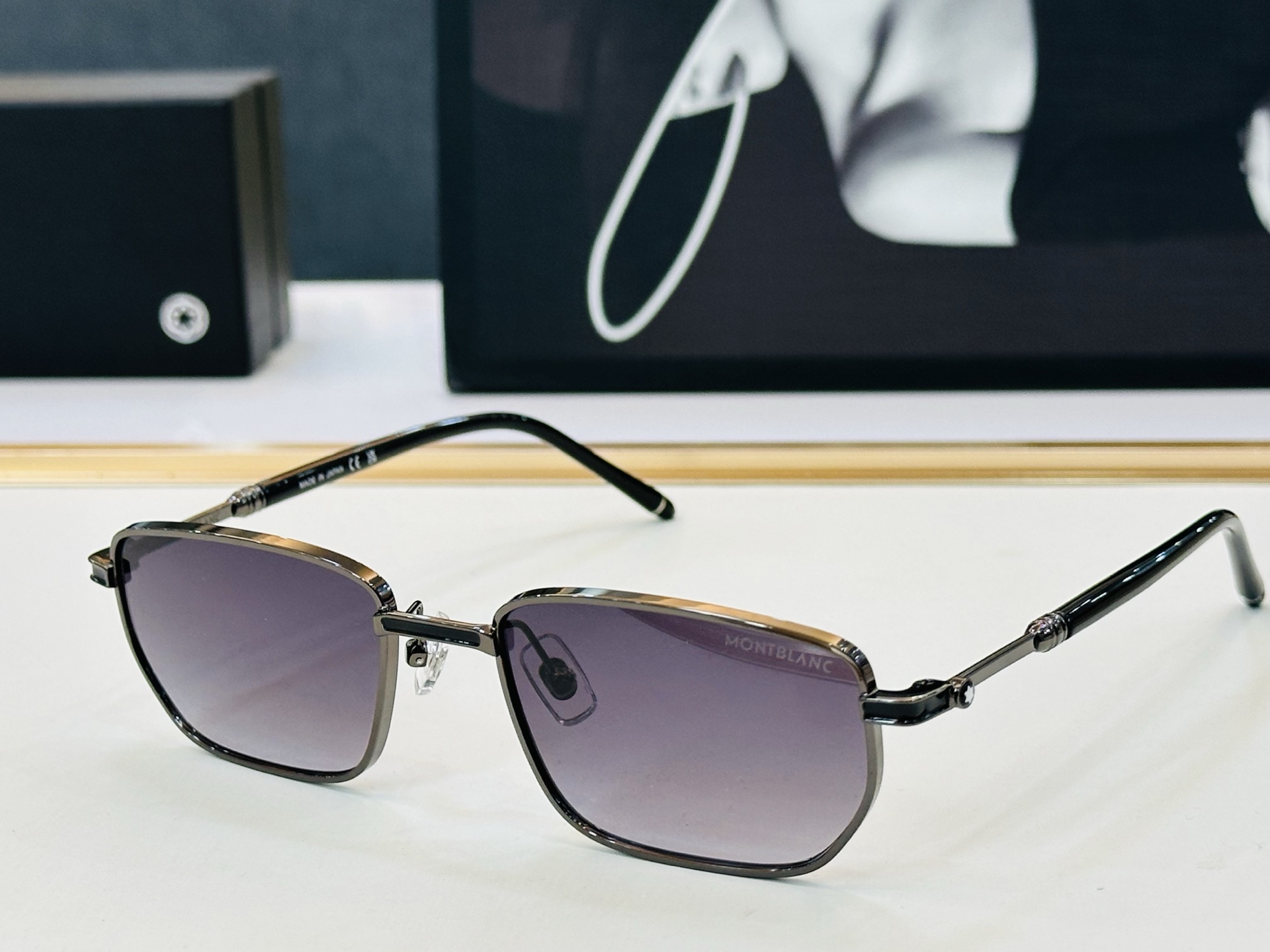 MB0437S Size：54口19-145 🌤万宝龙 非常能彰显一个人的品味品质做工稳实 q太阳镜