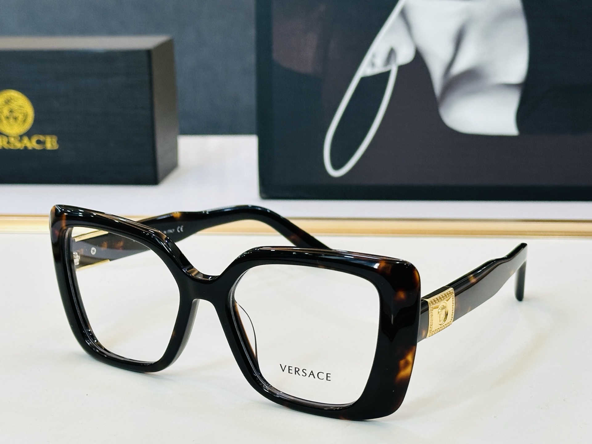 🎉🎉范思家 VERSACE✨✨✨MODEL：VE3422 Size：54口18-145 ✨Z有范