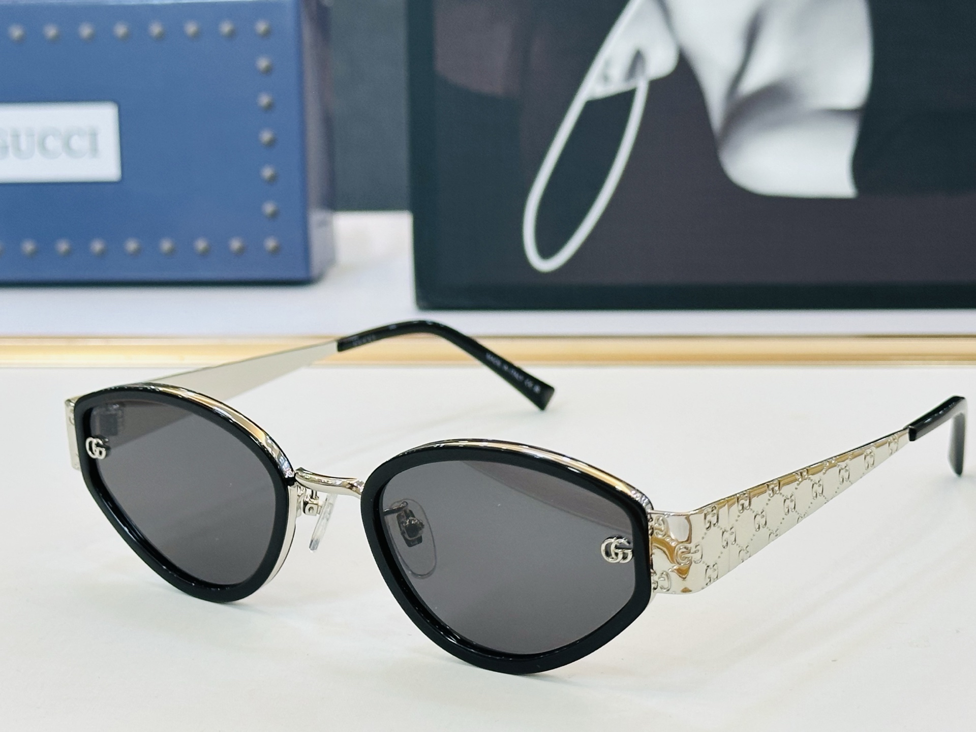 GUCC* 古家 GG2034SK 🐝🐝系列 Size：52口23-145 🍁🍁 L超绝品质 。