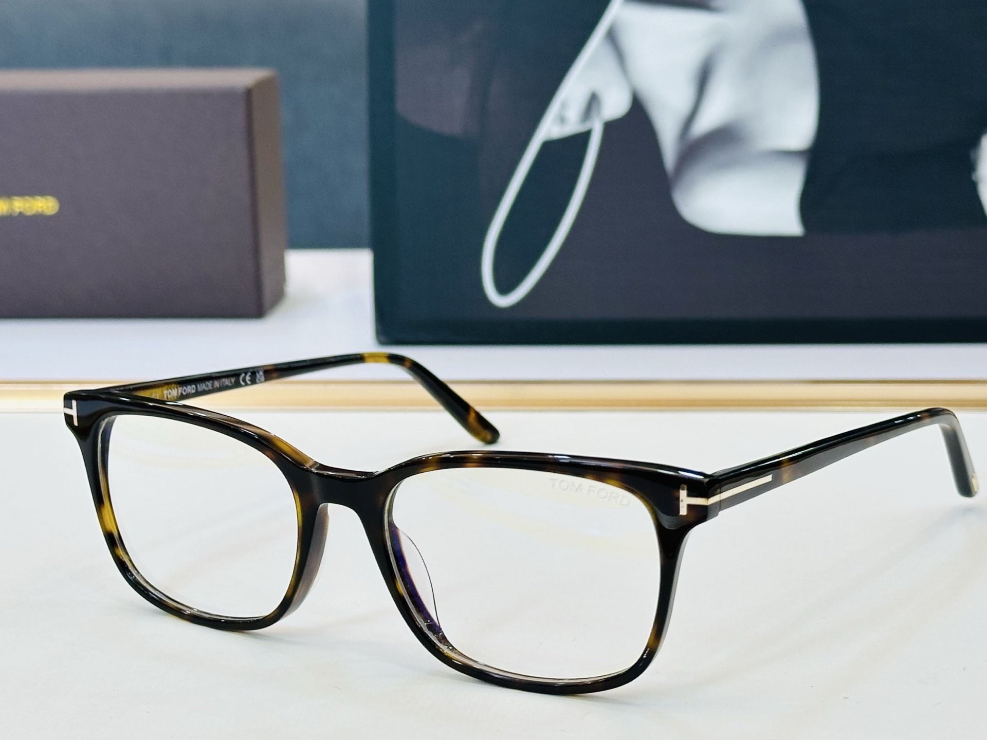 🆕款 TOM FORD🏇汤姆家 MODEL:FT5831 size：55口18-145 🈷️😍时尚潮流 