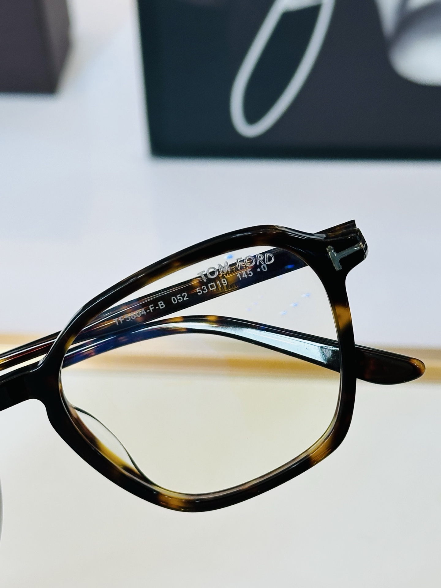 🆕款 TOM FORD🏇汤姆家 MODEL:TF5804 Size：53口19-145 🈷️😍时尚潮流 