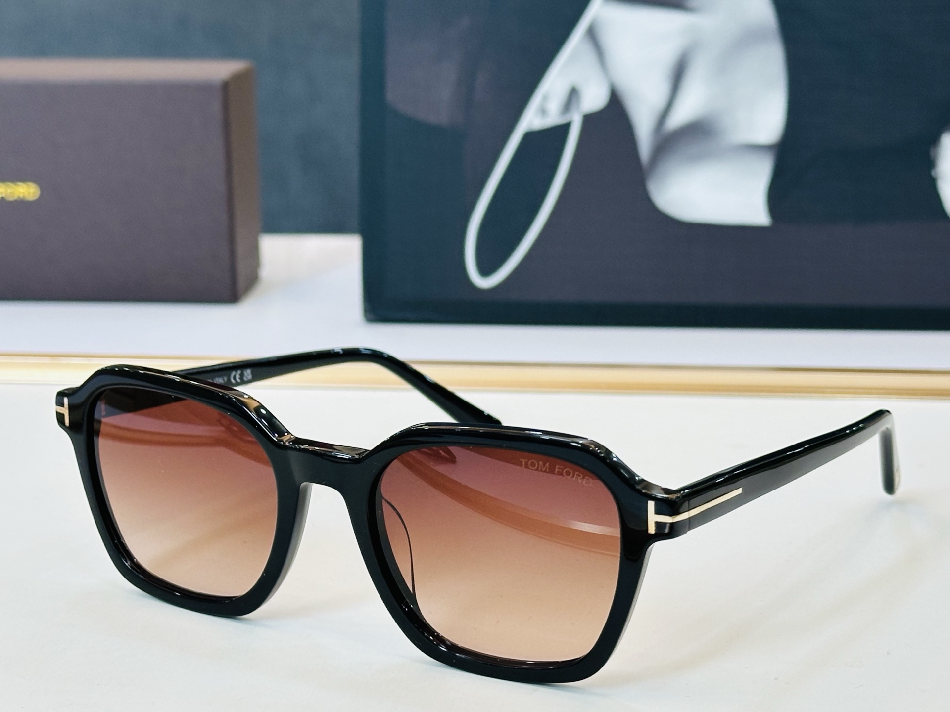 🆕款 TOM FORD🏇汤姆家 MODEL:FT1297 size：53口21-145 🈷️😍时尚潮流 