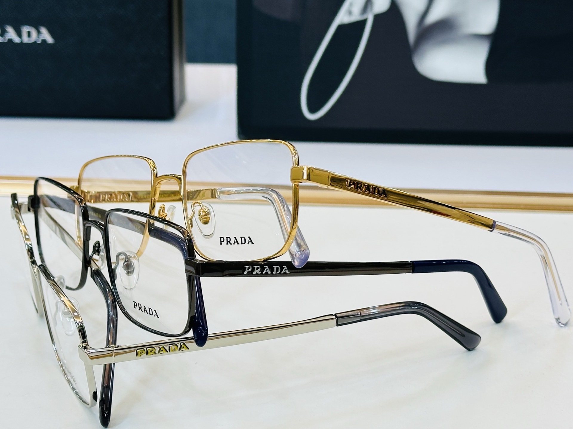 🔺PRAD*🔻普家 PR D54S Size：56口19-148 眼镜系列堪称精湛制作 彰显独特个 b最