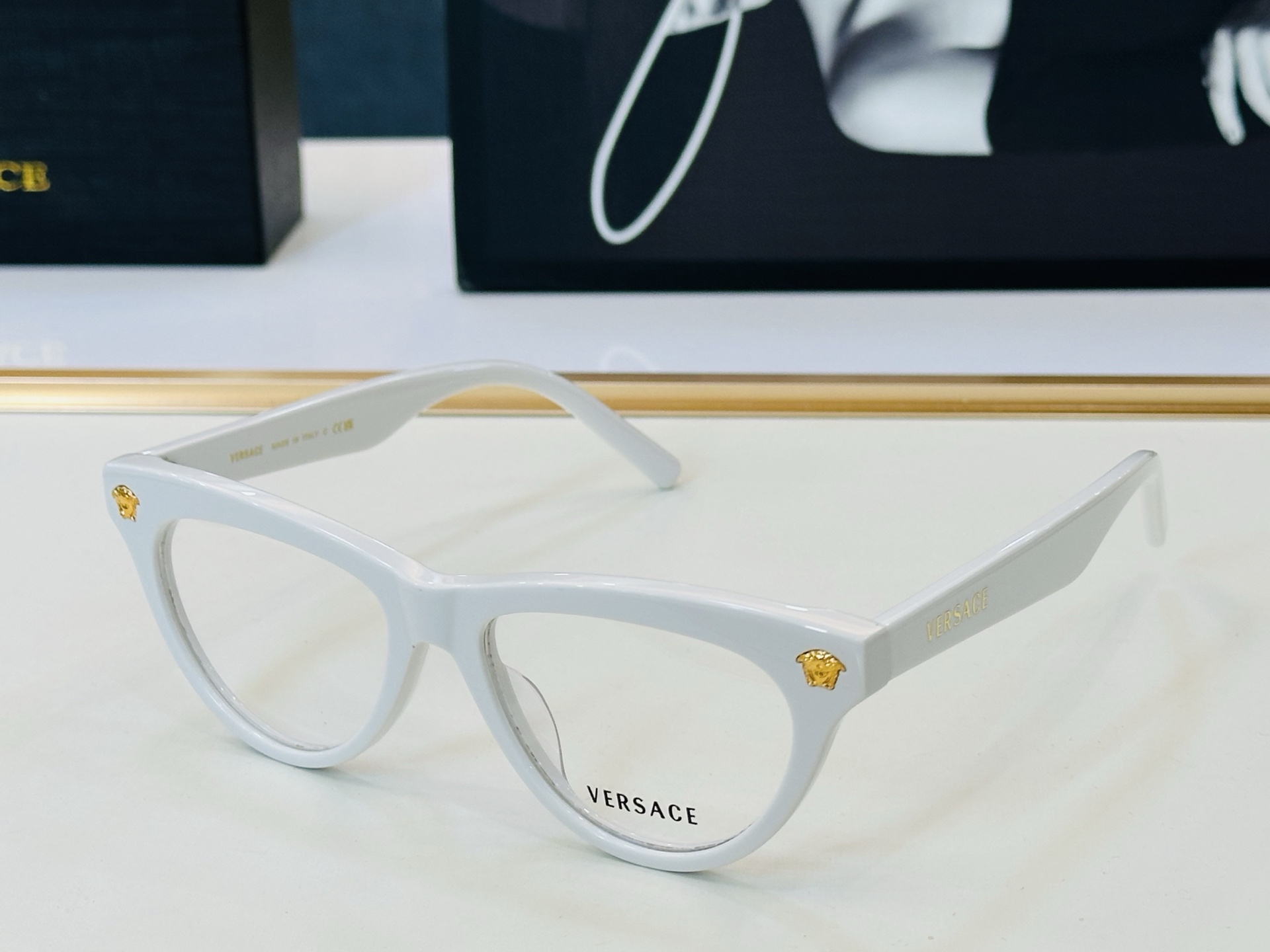 🎉🎉范思家 VERSACE✨✨✨MODEL：VE6791 Size：54口17-140 ✨b有范