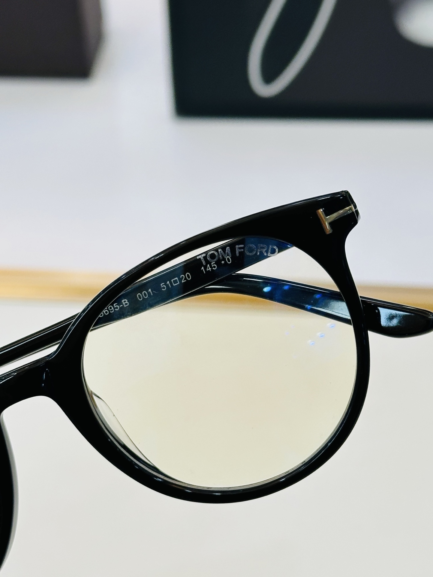 🆕款 TOM FORD🏇汤姆家 MODEL:TF5695-B Size：51口20-145 🈷️😍时尚潮