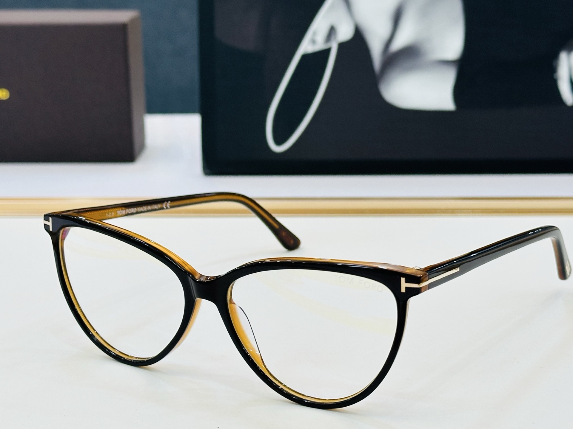 🆕款 TOM FORD🏇汤姆家 MODEL:TF5743-B Size：57口15-140 🈷️😍时尚潮