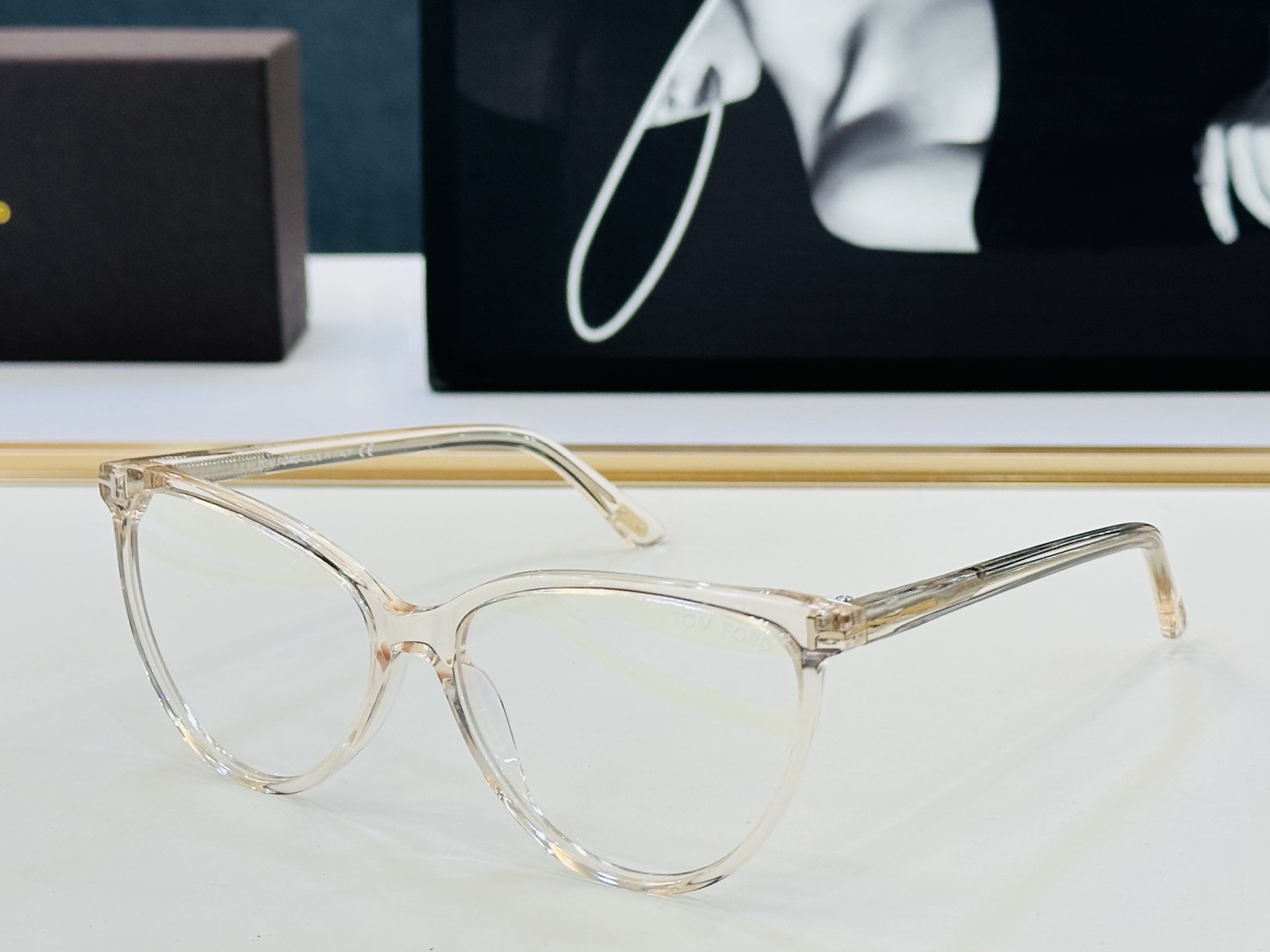 🆕款 TOM FORD🏇汤姆家 MODEL:TF5743-B Size：57口15-140 🈷️😍时尚潮
