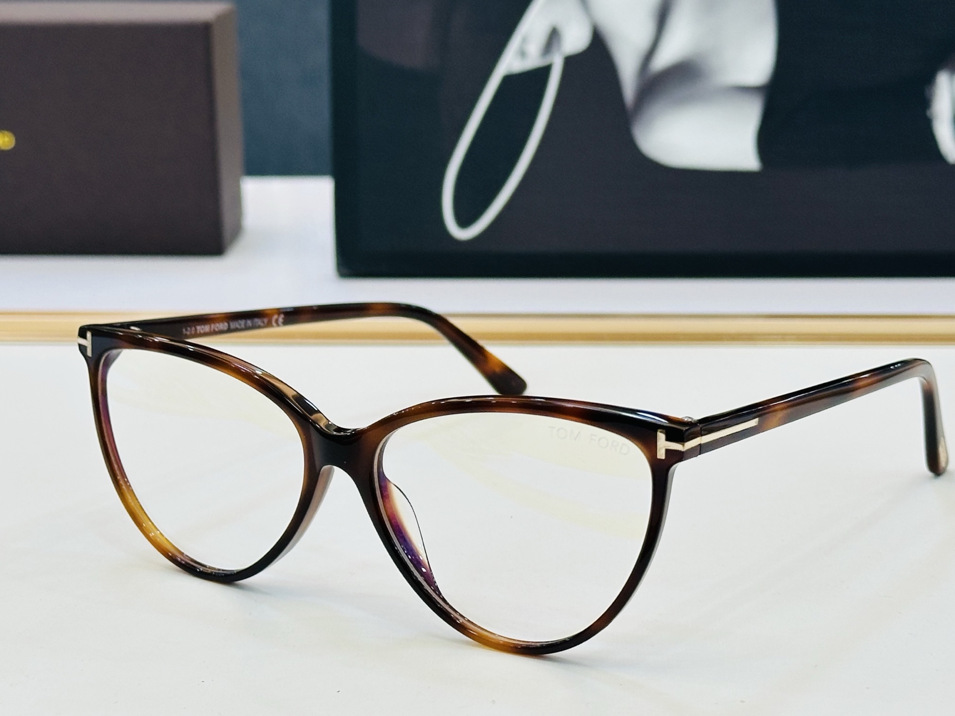🆕款 TOM FORD🏇汤姆家 MODEL:TF5743-B Size：57口15-140 🈷️😍时尚潮