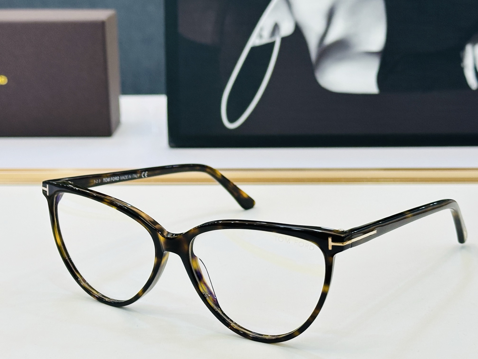 🆕款 TOM FORD🏇汤姆家 MODEL:TF5743-B Size：57口15-140 🈷️😍时尚潮