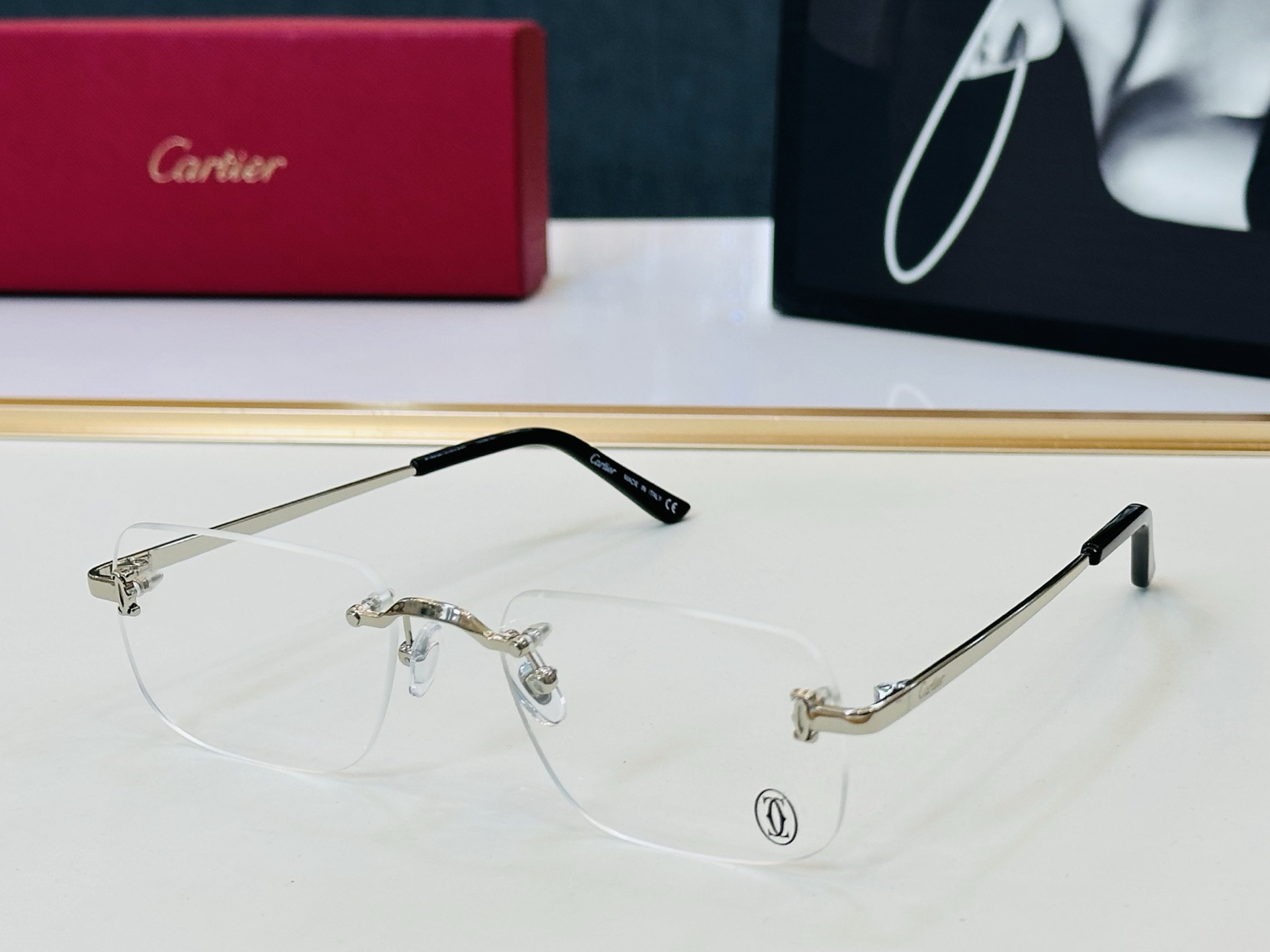 Cartie* 卡家 太阳镜 CT0619 Size：55口19-145 电镀工艺精湛气质十足！Z男女同