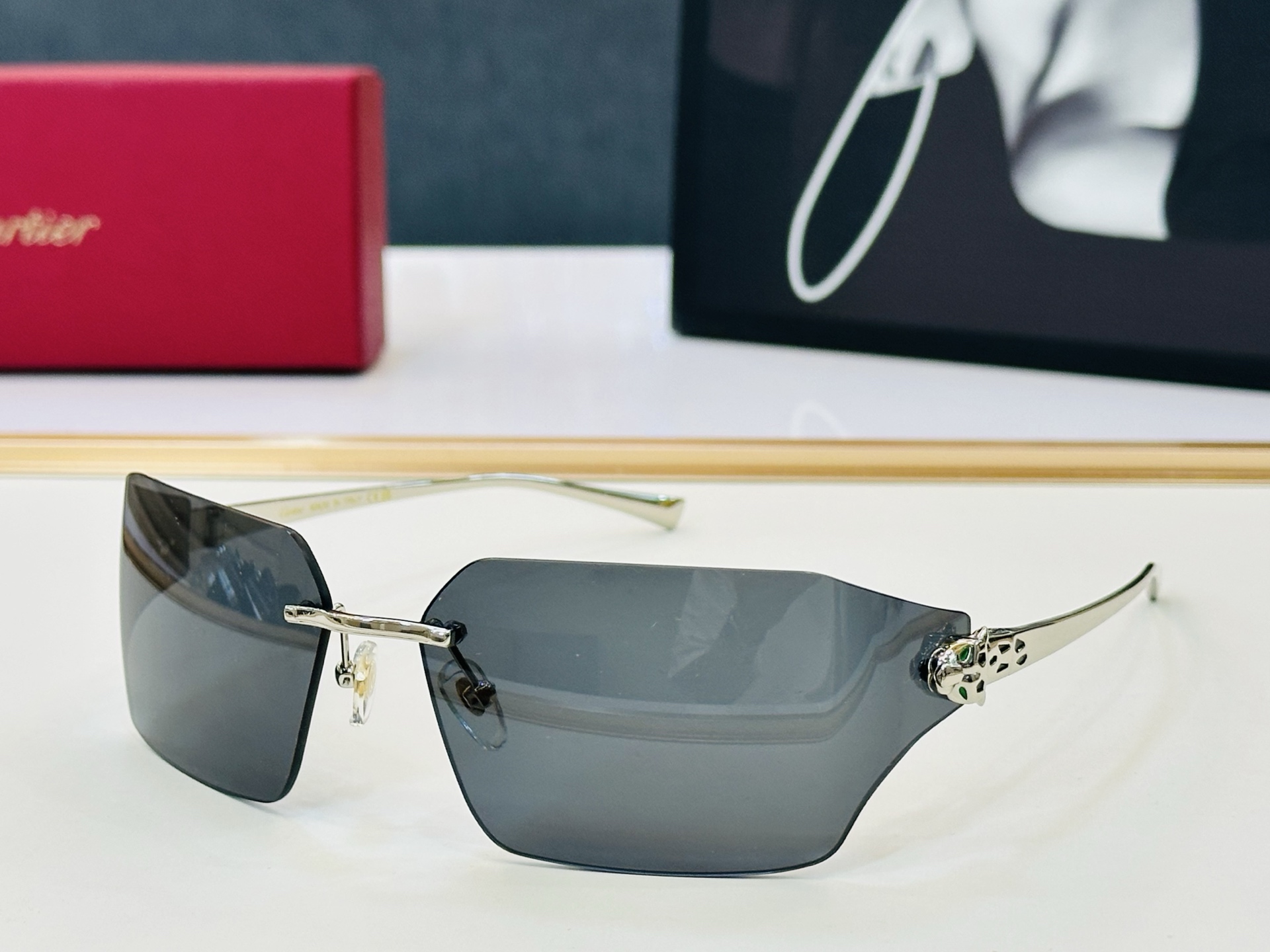 🆕 原版Cartie* 卡家 官网经典款 太阳镜 CT0267S Size：60口15-115 电镀工艺