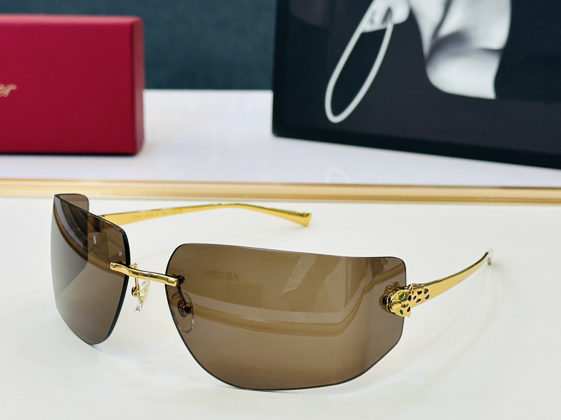 🆕 原版Cartie* 卡家 官网经典款 太阳镜 CT0268S Size：64口15-115 电镀工艺