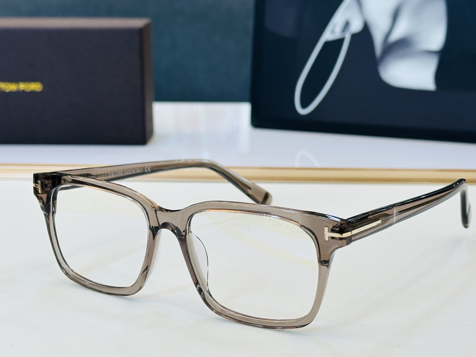 🆕款 TOM FORD🏇汤姆家 MODEL:TF5661 -F Size：54口18-145 🈷️😍时尚