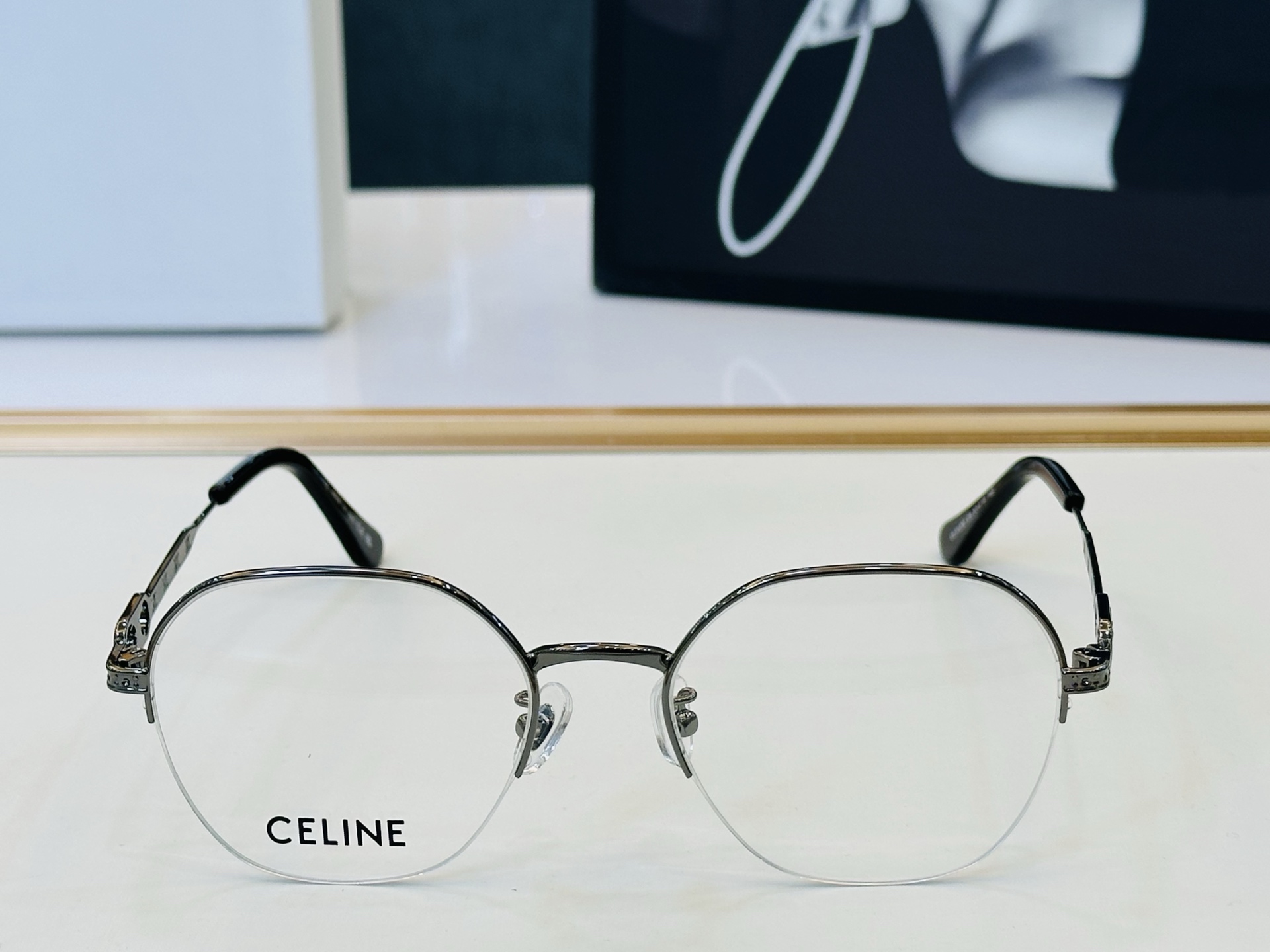 【CELINE】赛琳 CL51232 Size：53口19-145 一直热销的款式，欧美风 Z工艺超赞 