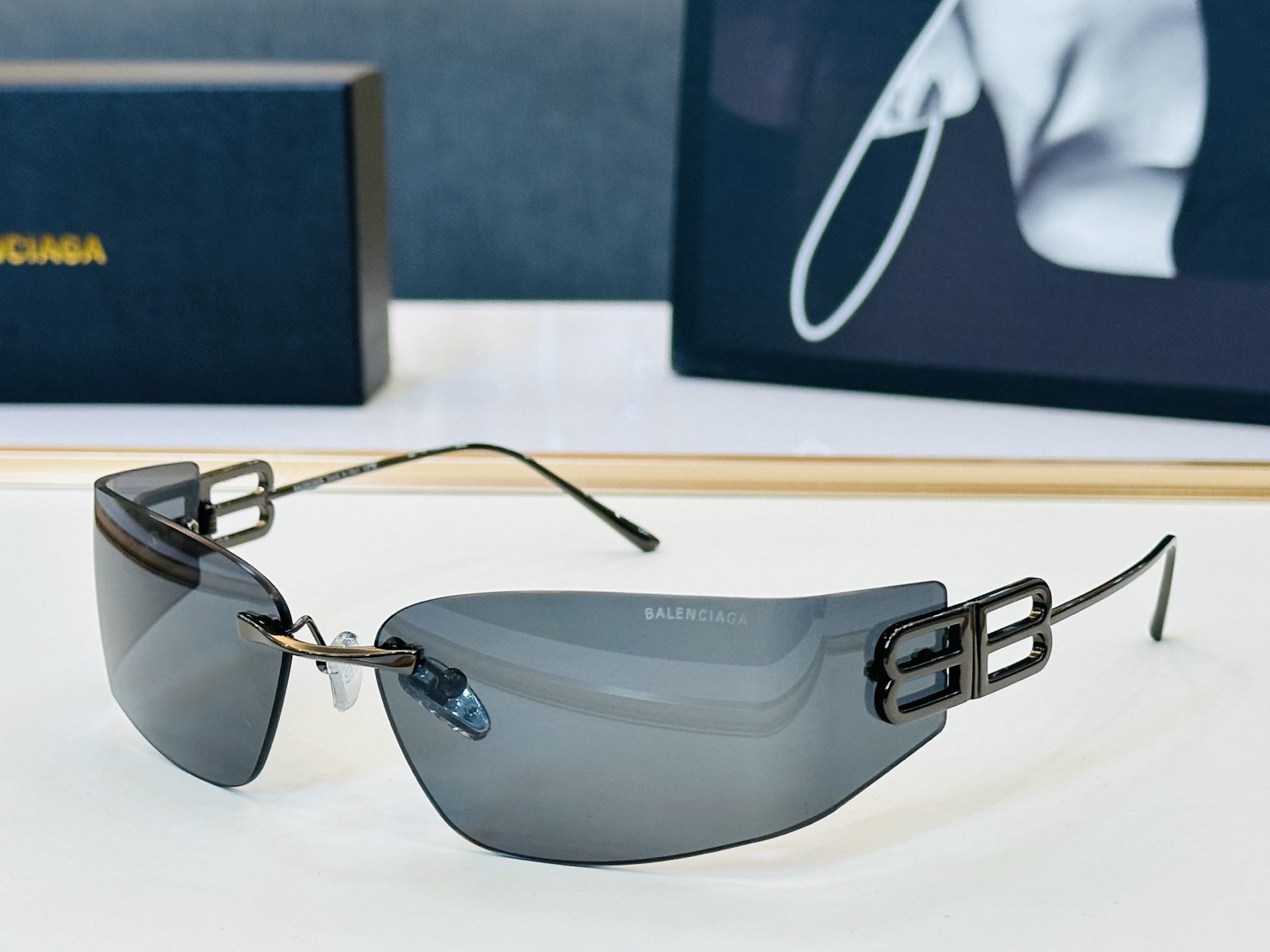 NO:823724,BALENCIAGA Balenciaga BB0484S latest size 64 mouth 18-105 very special design makes people fall in love at first sight FD high quality glasses sunglasses sunglasses, glasses, balenciaga, balenciaga19860909BALENCIAGA巴黎世家 BB0484S 最新 Size64口18-105 版型很特别的设计让人一眼爱上 FD 品质高超 眼镜墨镜太阳镜,眼镜,balenciaga,balenciaga,glasses