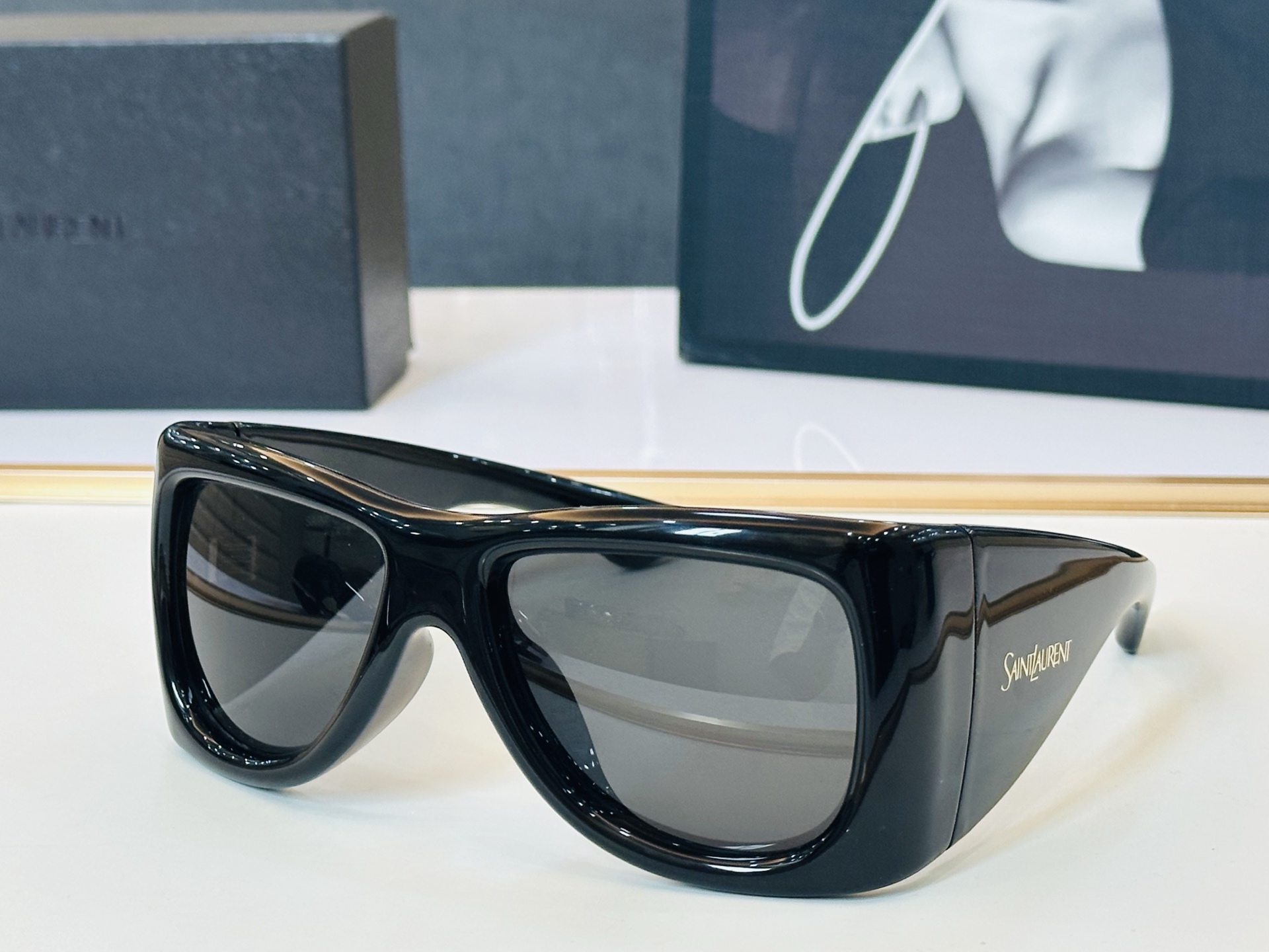NO:823697,Internet celebrity hot model Saint Laurent SL902 Size 63 mouth 20-130 large frame design M playful and sweet texture super good can be paired with large box glasses sunglasses sunglasses, glasses, saint laurent19860909网红爆款 圣罗兰SL902 Size63口20-130 大框设计 M俏皮甜美质感超好 可配大盒眼镜墨镜太阳镜,眼镜,saint laurent,glasses