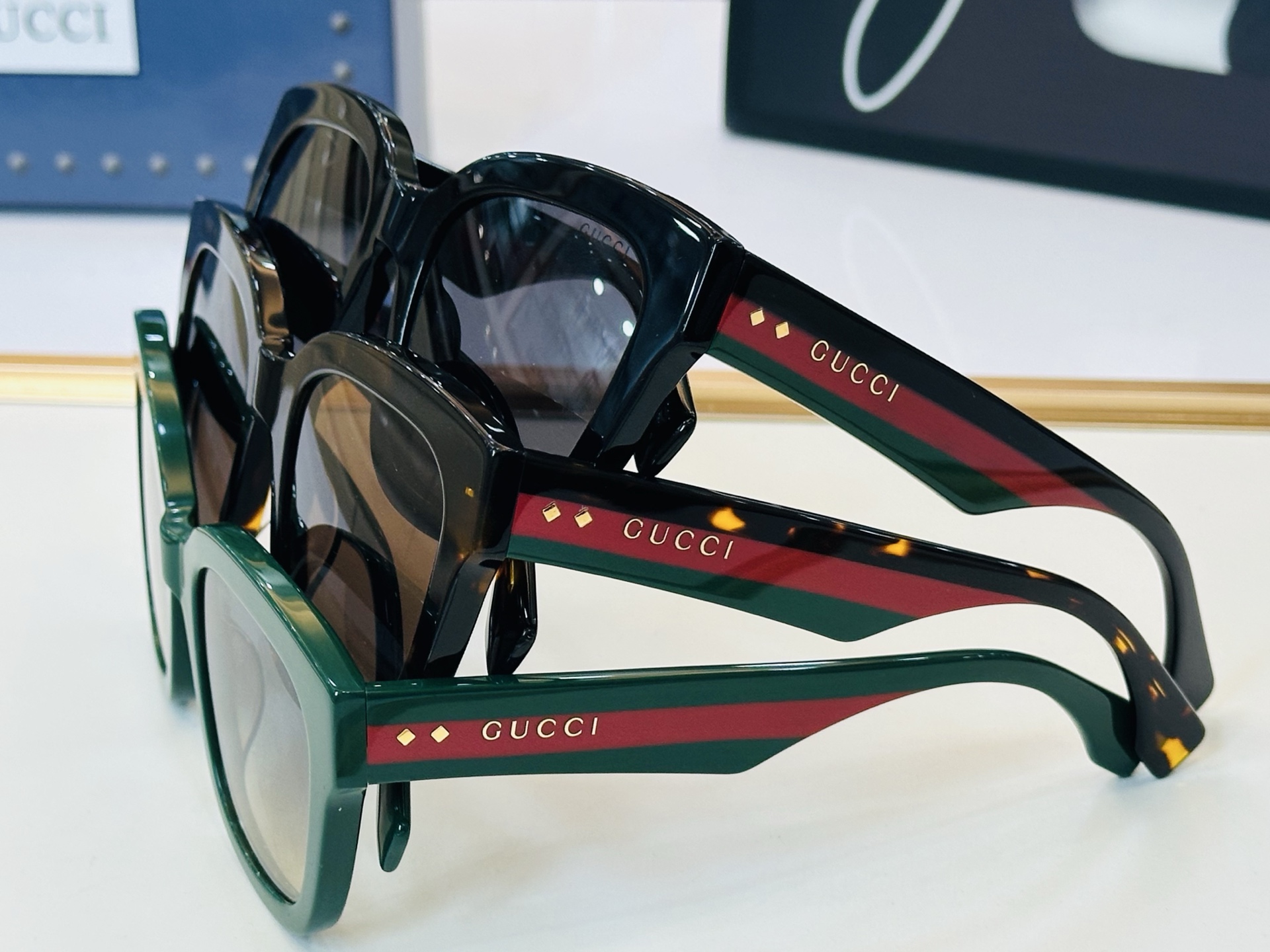 GUCC* 古家 GG1557S 🐝🐝系列 Size：54口22-145 🍁🍁G超绝品质 太阳镜🔥 