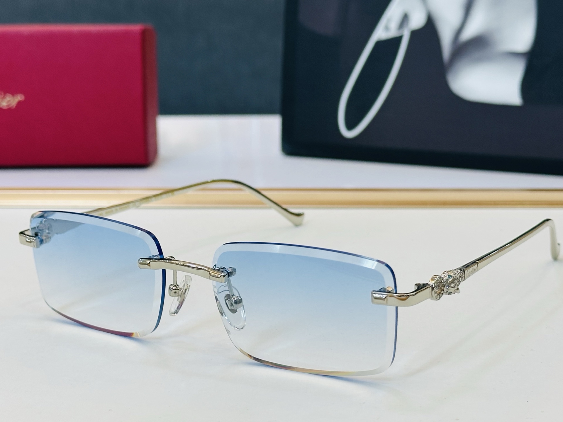 Cartie* 卡家 太阳镜 CT01598LO Size：57口18-142 电镀工艺精湛气质十足！K男女同款 