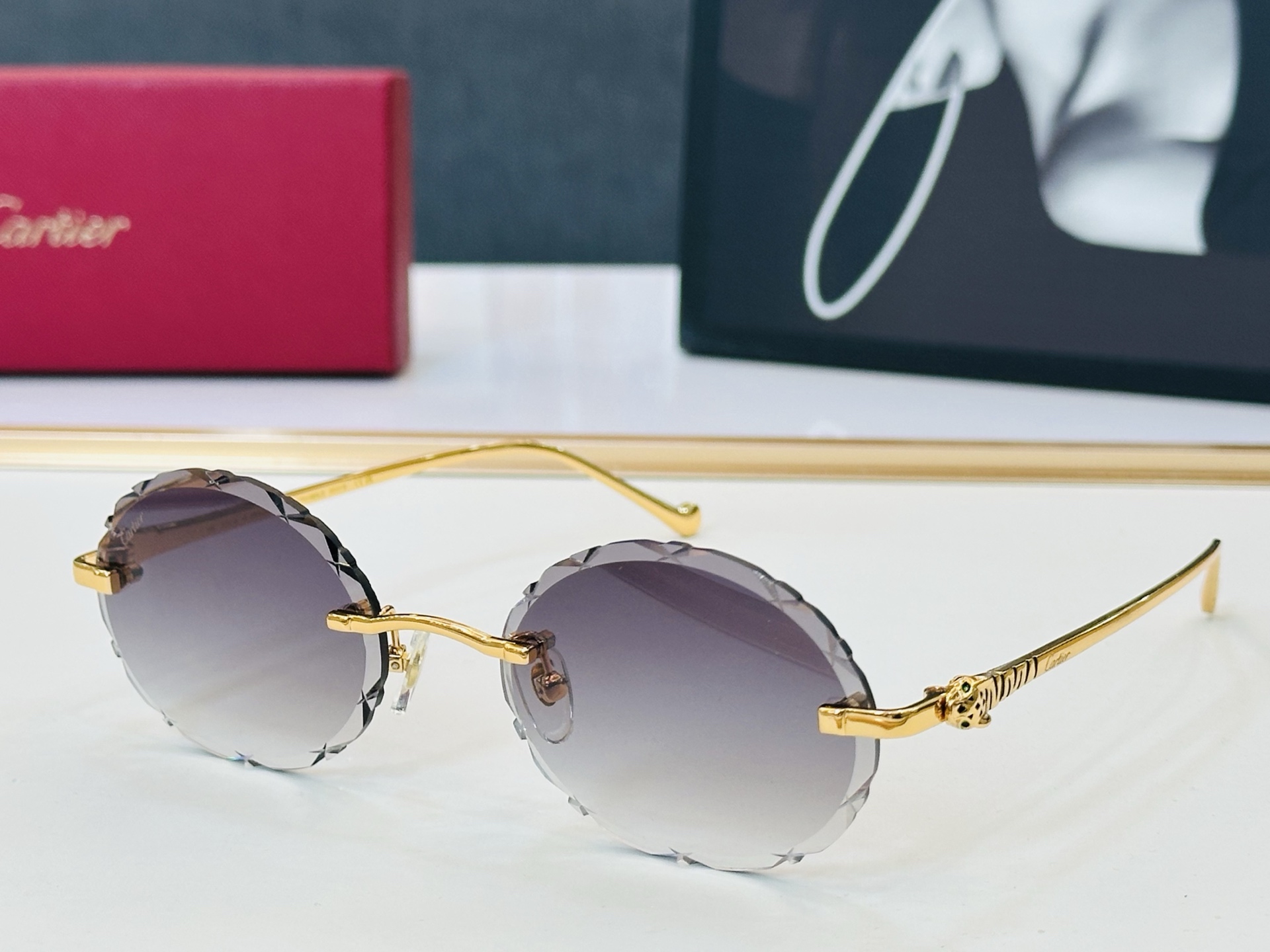 Cartie* 卡家 太阳镜 CT01595LO Size：55口20-142 电镀工艺精湛气质十足！K男女同款 