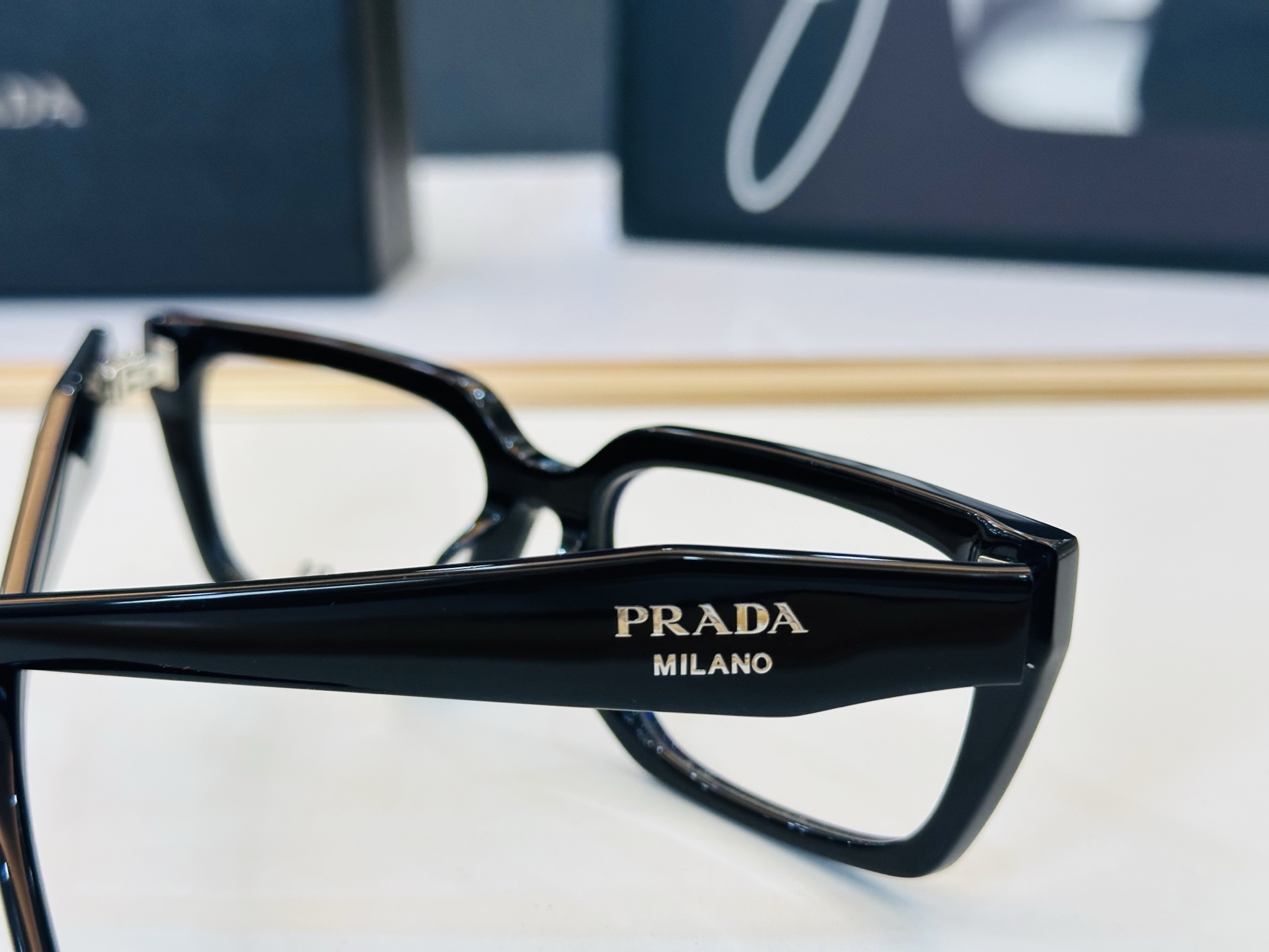 🔺PRAD*🔻普家 OPR OD05 Size：53口17-140  眼镜系列堪称精湛制作 彰显独特个 