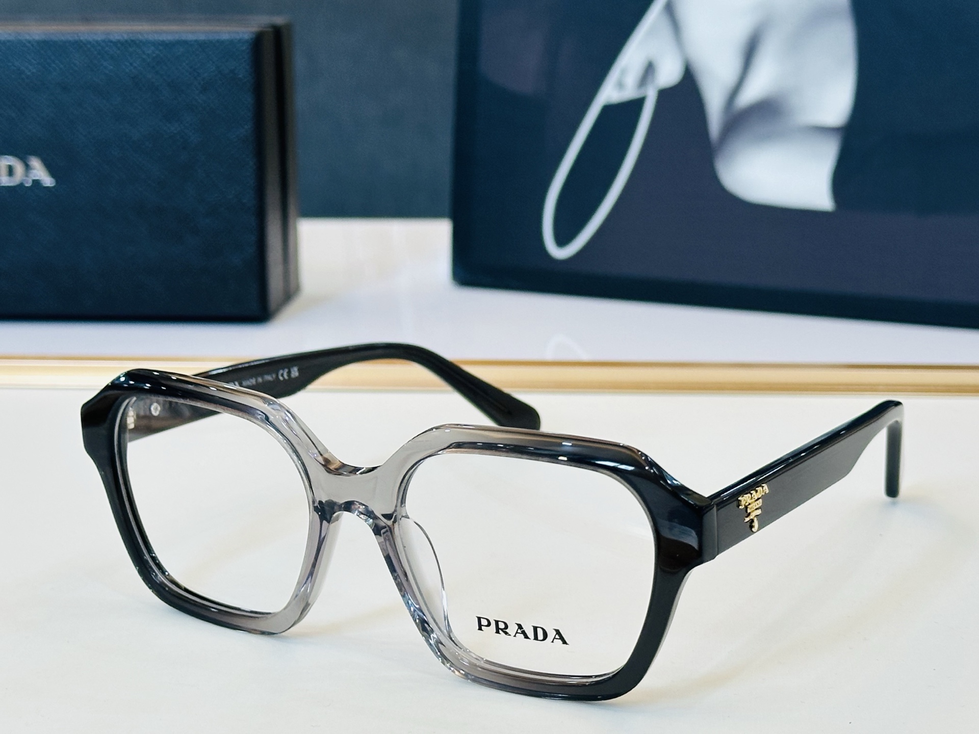 🔺PRAD*🔻普家 PR B05 Size：53口19-145 眼镜系列堪称精湛制作 彰显独特个 Z最新