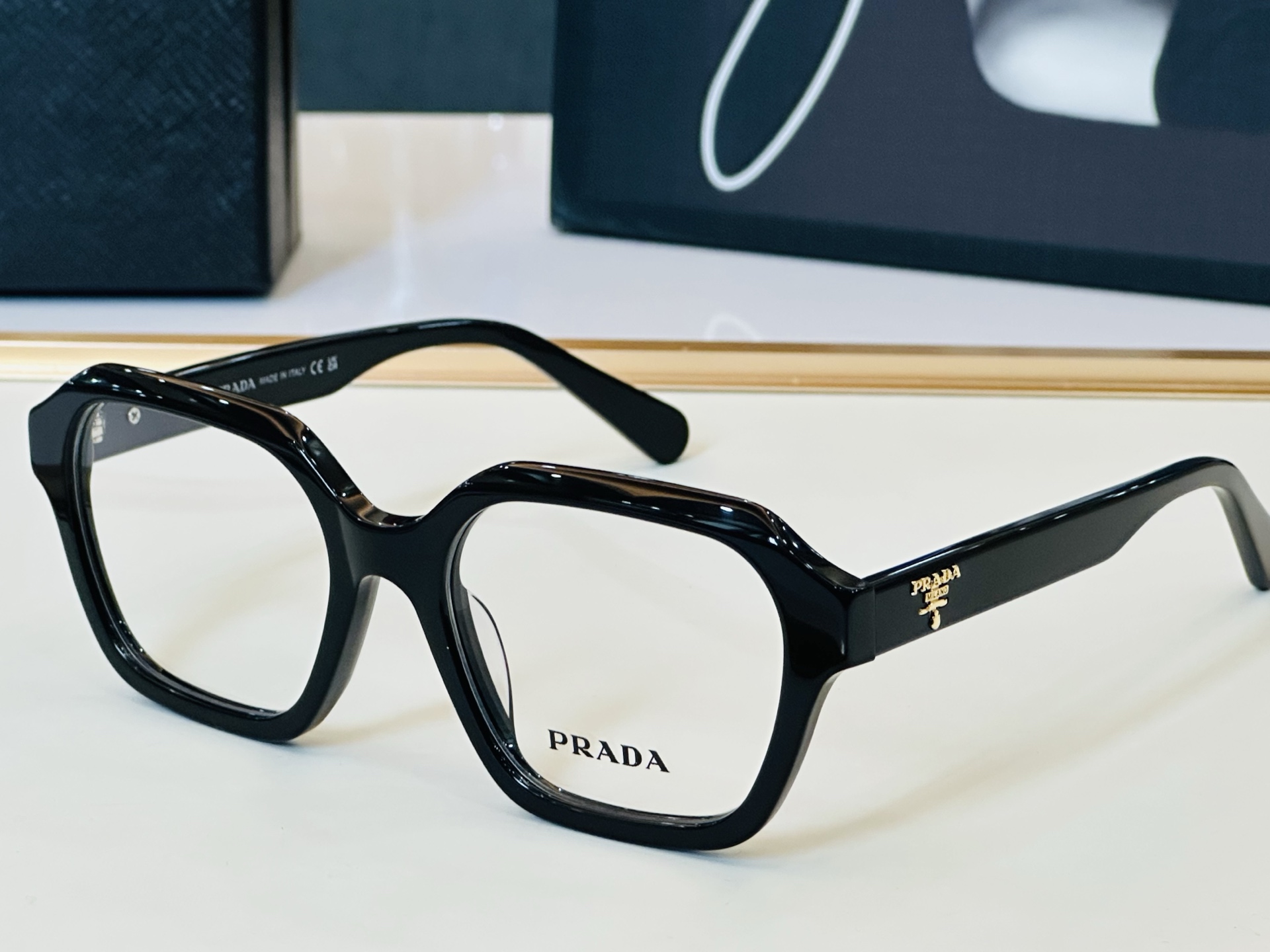 NO:823832,PRAD*Pujia PR B05 Size 53 mouth 19-145 The eyewear series is exquisitely made to highlight your unique personality. Z’s latest popular models are glasses, sunglasses, sunglasses, glasses, prada, prada19860909PRAD*普家 PR B05 Size53口19-145 眼镜系列堪称精湛制作 彰显独特个 Z最新推出火爆款 眼镜墨镜太阳镜,眼镜,prada,prada,glasses