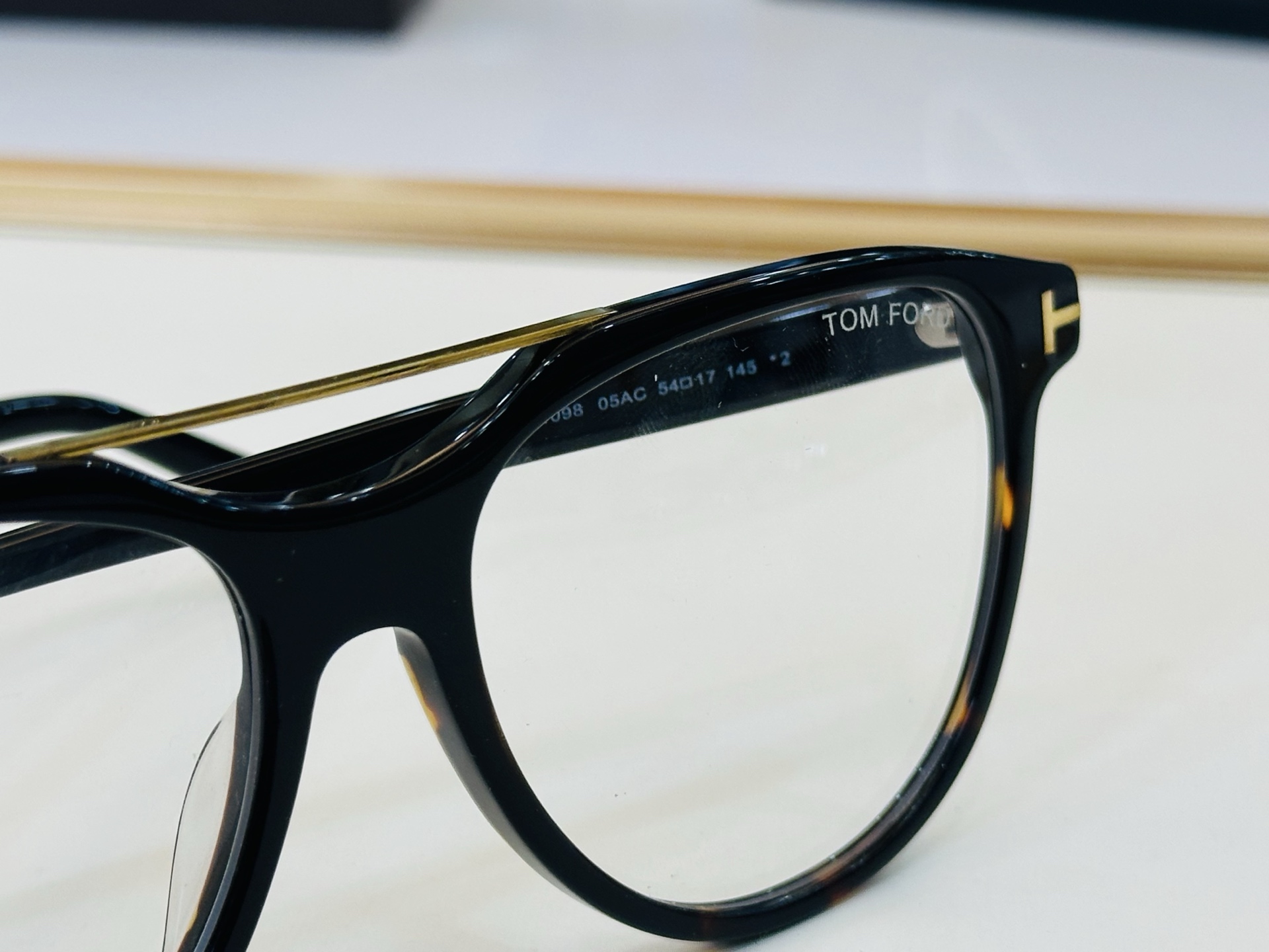 🔺TOM FOR*🔻 汤姆家 官网新款 FT1098 Size：54口17-145 经典时尚 🔝🔝C采用