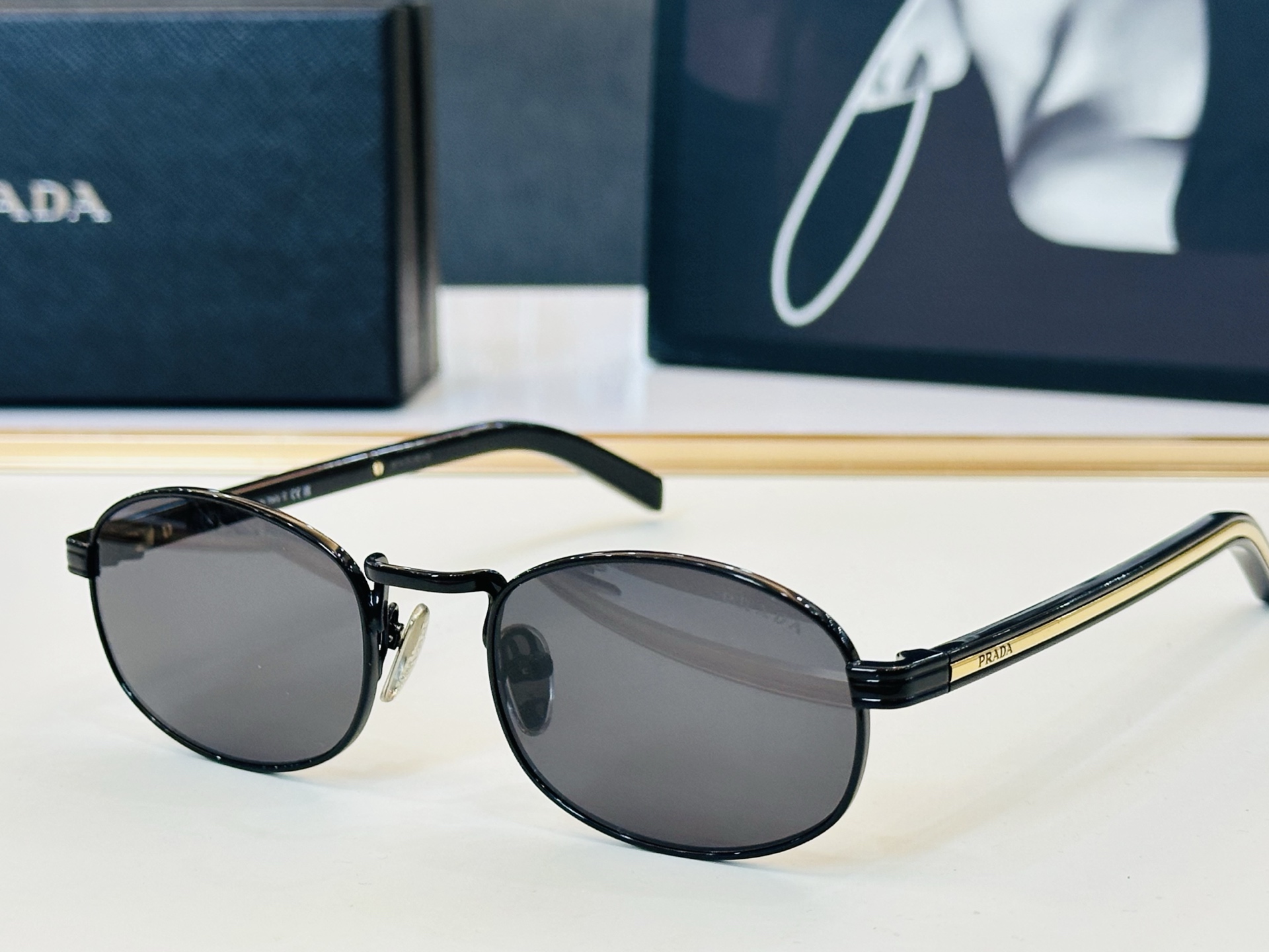 NO:823807,PRAD*Pujia PR B53V Size 51 mouth 20-145 The eyewear series is exquisitely made to highlight your unique personality. The latest popular models are glasses, sunglasses, sunglasses, glasses, prada, prada19860909PRAD*普家 PR B53V Size51口20-145 眼镜系列堪称精湛制作 彰显独特个 h最新推出火爆款 眼镜墨镜太阳镜,眼镜,prada,prada,glasses