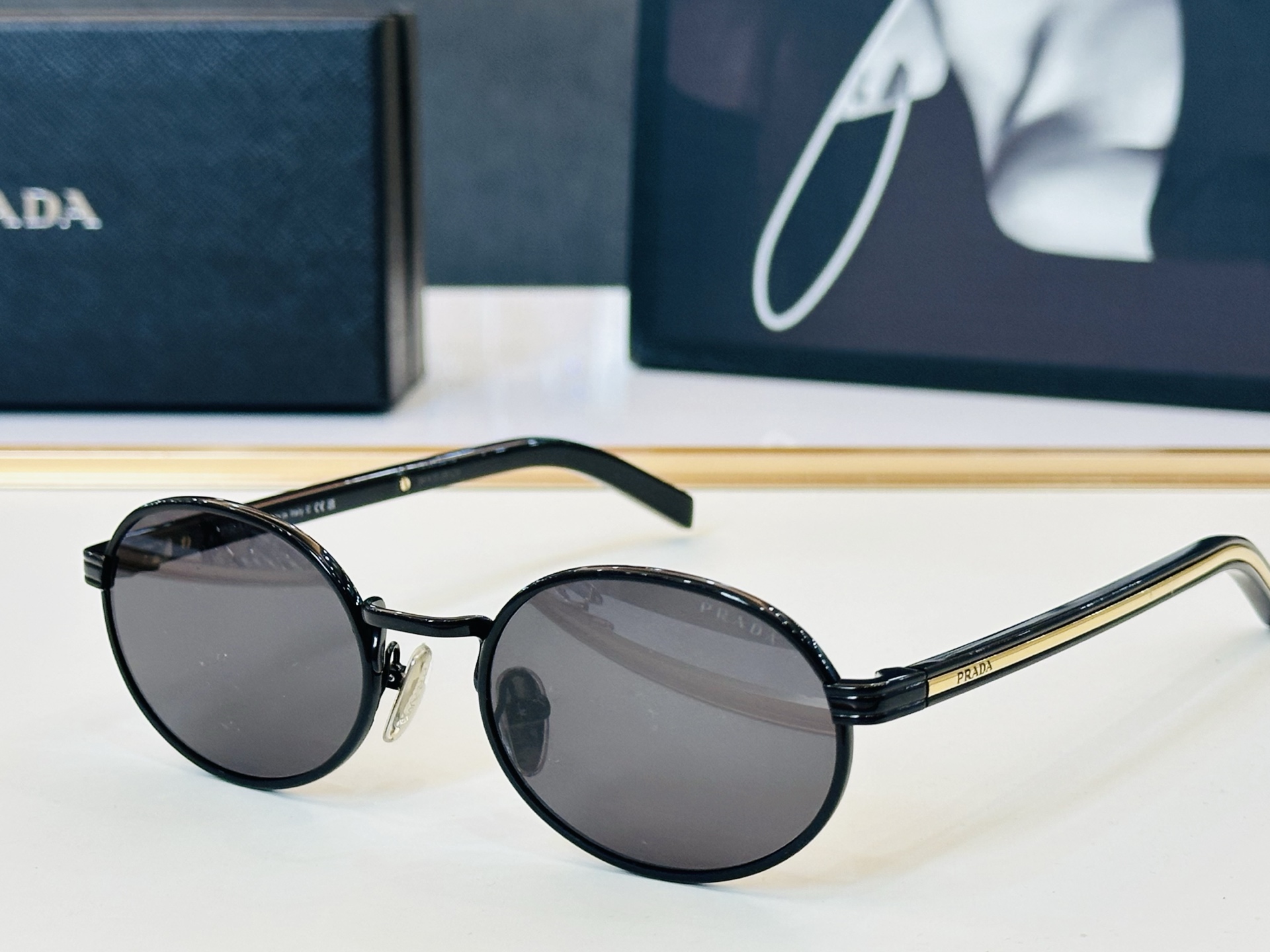NO:823817,PRAD*Pujia SPR B56 Size 52 mouth 20-145 glasses series can be said to be exquisitely made to highlight unique personality. h latest hot style glasses, sunglasses, sunglasses, glasses, prada, prada19860909PRAD*普家 SPR B56 Size52口20-145 眼镜系列堪称精湛制作 彰显独特个 h最新推出火爆款 眼镜墨镜太阳镜,眼镜,prada,prada,glasses