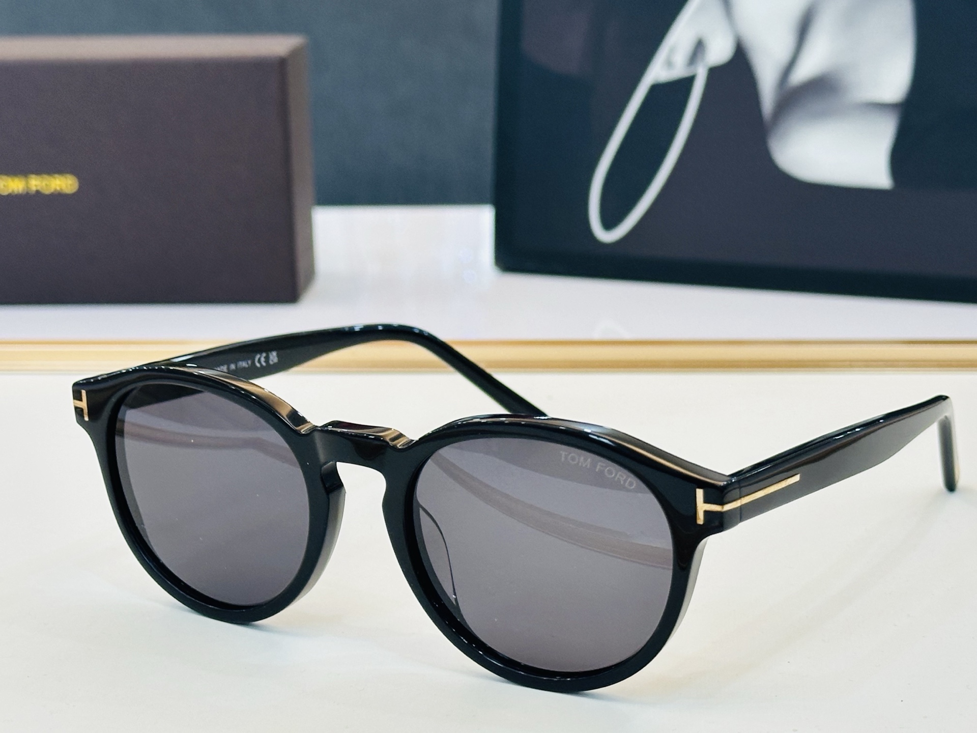 NO:823857,TOM FORD Tom's home MODEL: FT0591 size 51 mouth 21-145 C fashion trend acetate frame glasses sunglasses sunglasses, glasses, tom ford19860909款 TOM FORD汤姆家 MODEL: FT0591 size51口21-145 C 时尚潮流 板材框 眼镜墨镜太阳镜,眼镜,tom ford,glasses