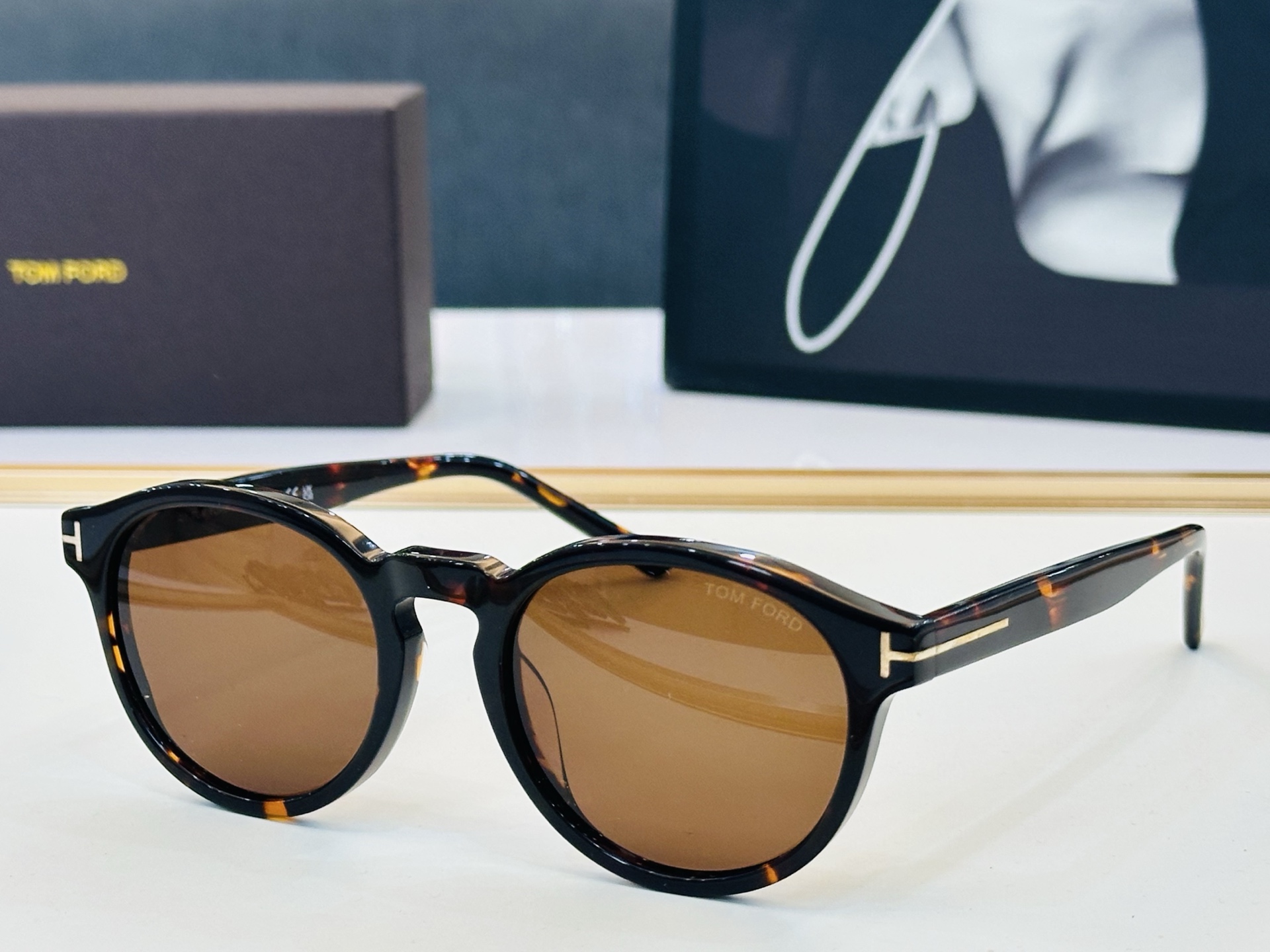 🆕款 TOM FORD🏇汤姆家 MODEL: FT0591 size：51口21-145 😍C 时尚潮流