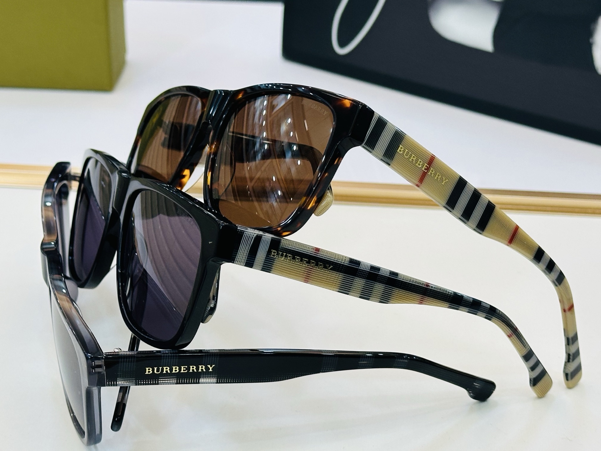 新款 BURBERR*🔻巴家 BE4482    百搭镜架Size：57口17-145  高品质 到货 