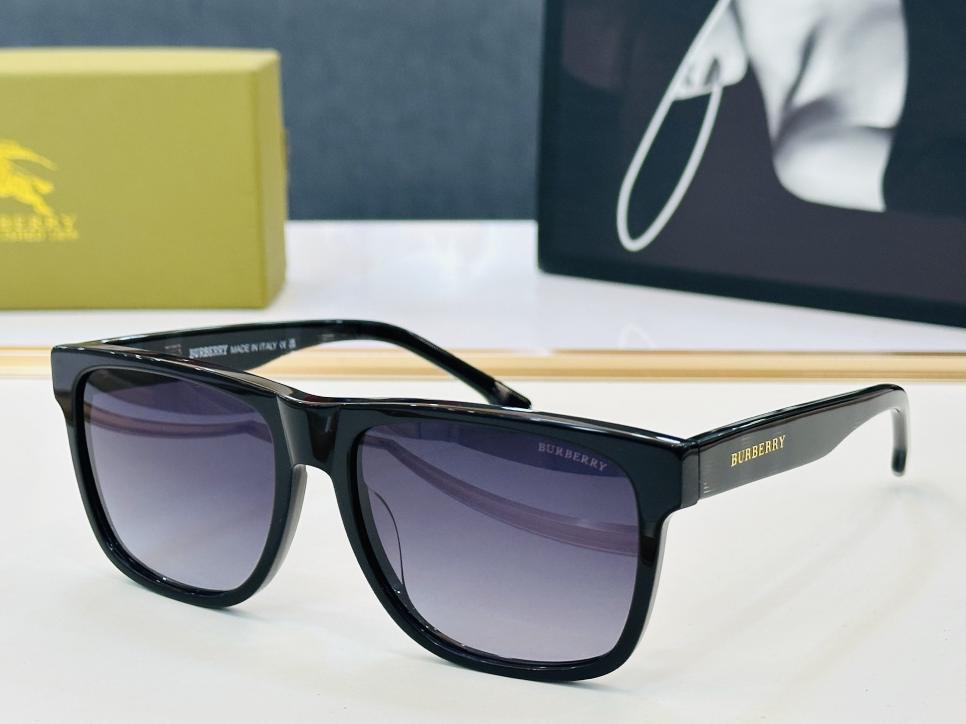 新款 BURBERR*🔻巴家 BE4482    百搭镜架Size：57口17-145  高品质 到货 
