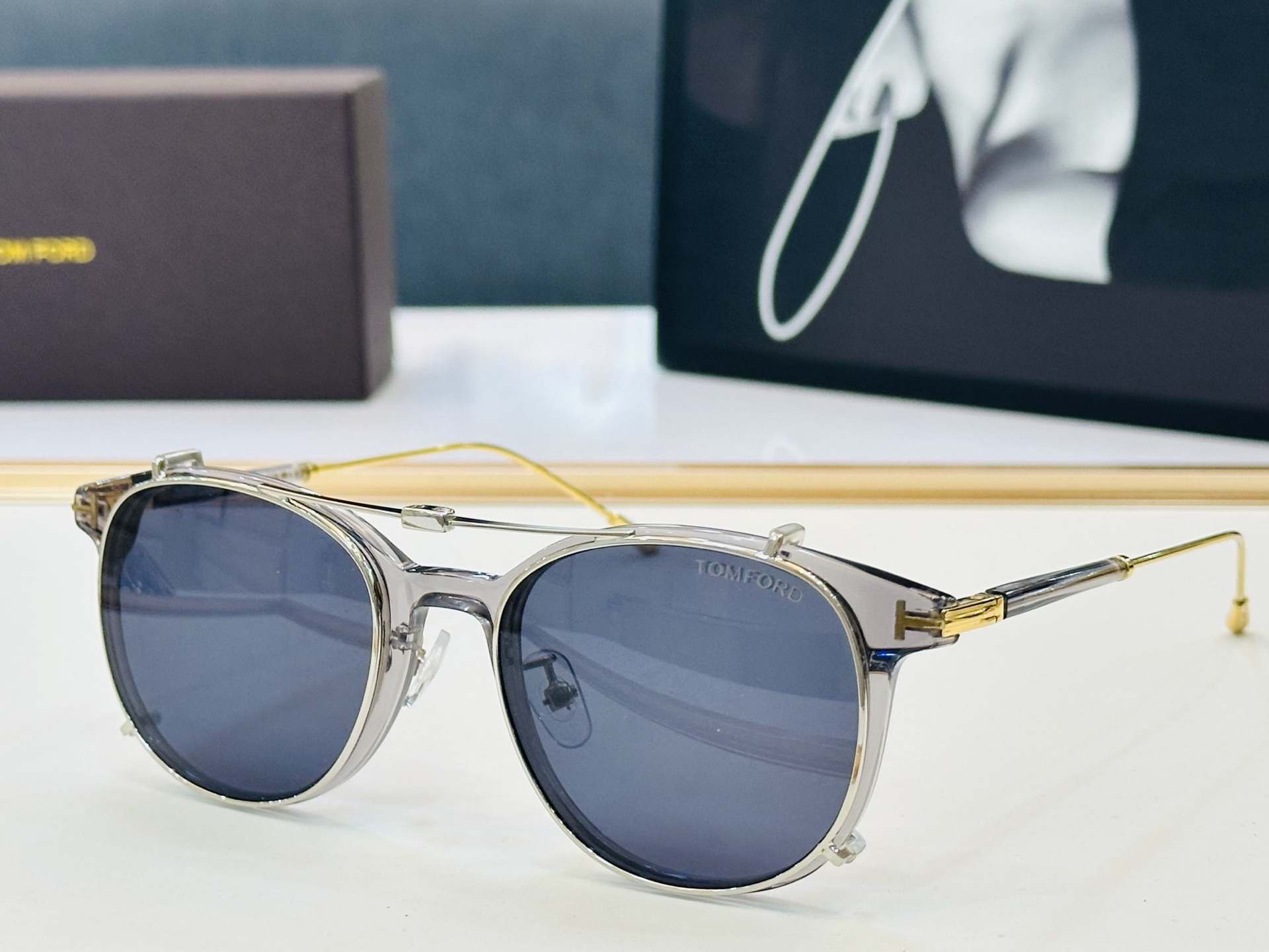🔺TOM FOR*🔻 汤姆家 官网新款 FT5644-D-B Size：52口20-145 经典时尚 🔝
