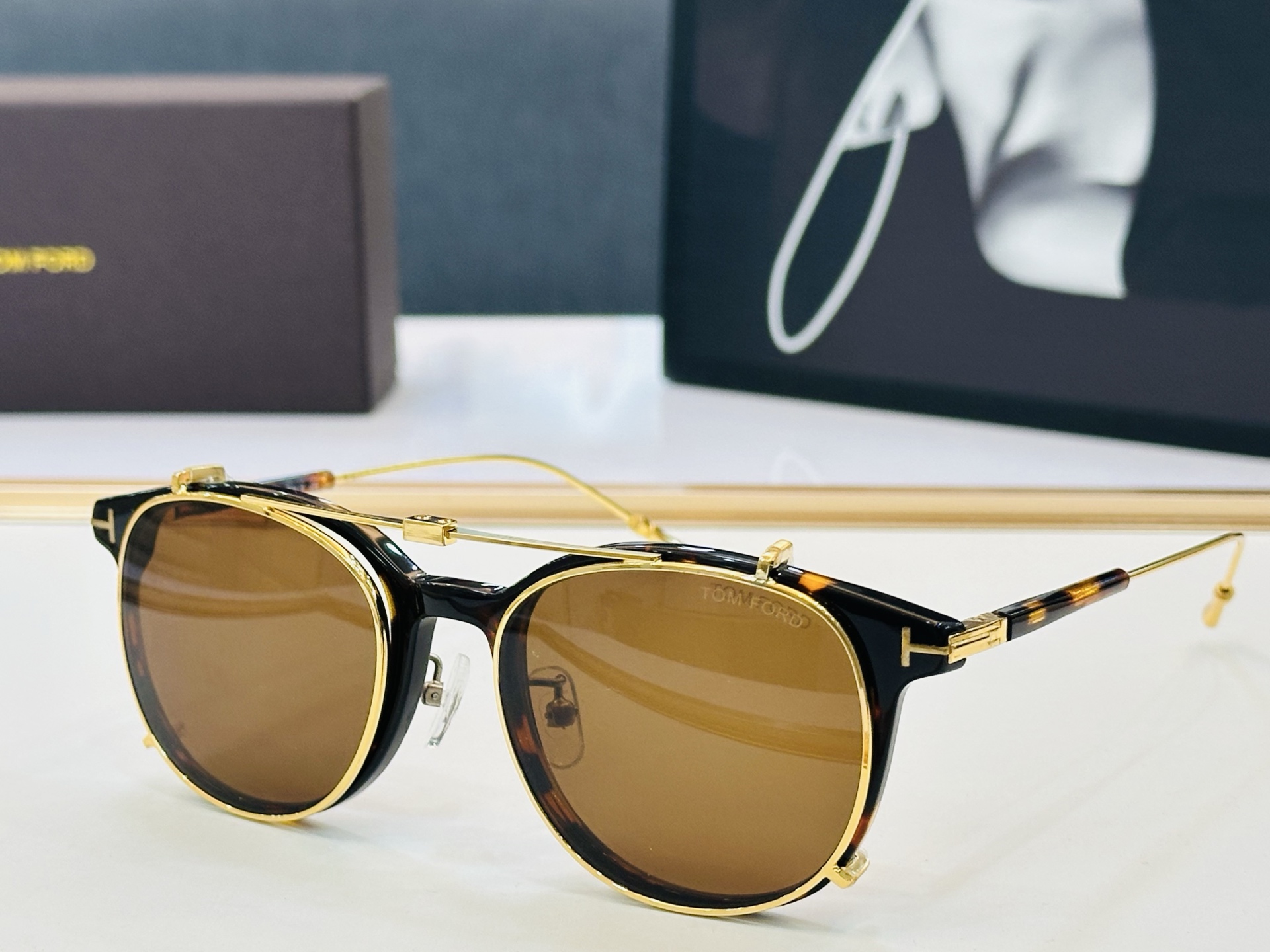 🔺TOM FOR*🔻 汤姆家 官网新款 FT5644-D-B Size：52口20-145 经典时尚 🔝