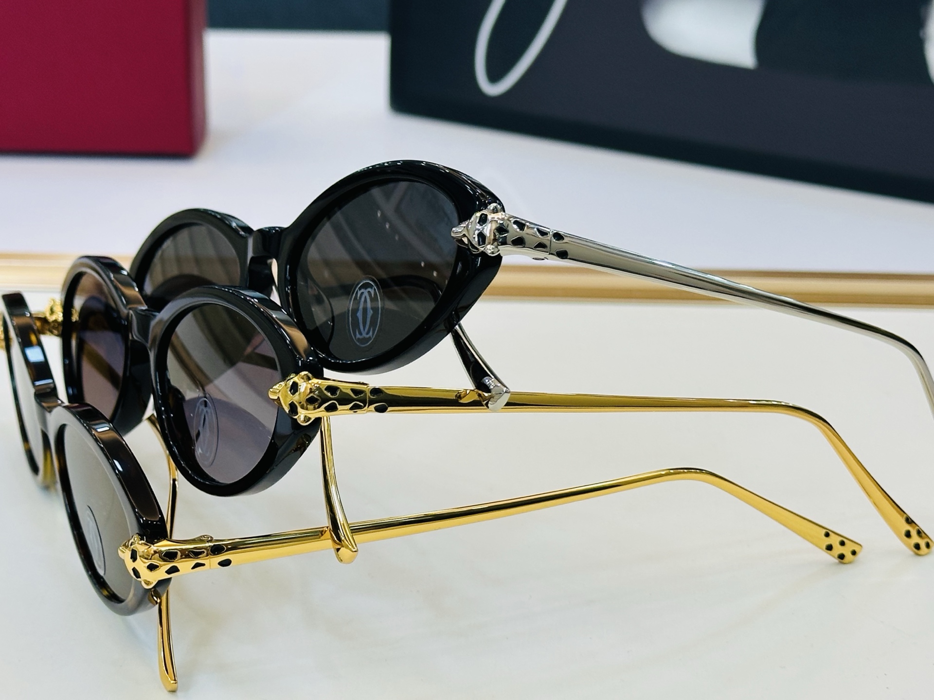 Cartie* 卡家 太阳镜 CT0634S Size：52口18-140  电镀工艺精湛气质十足！一男