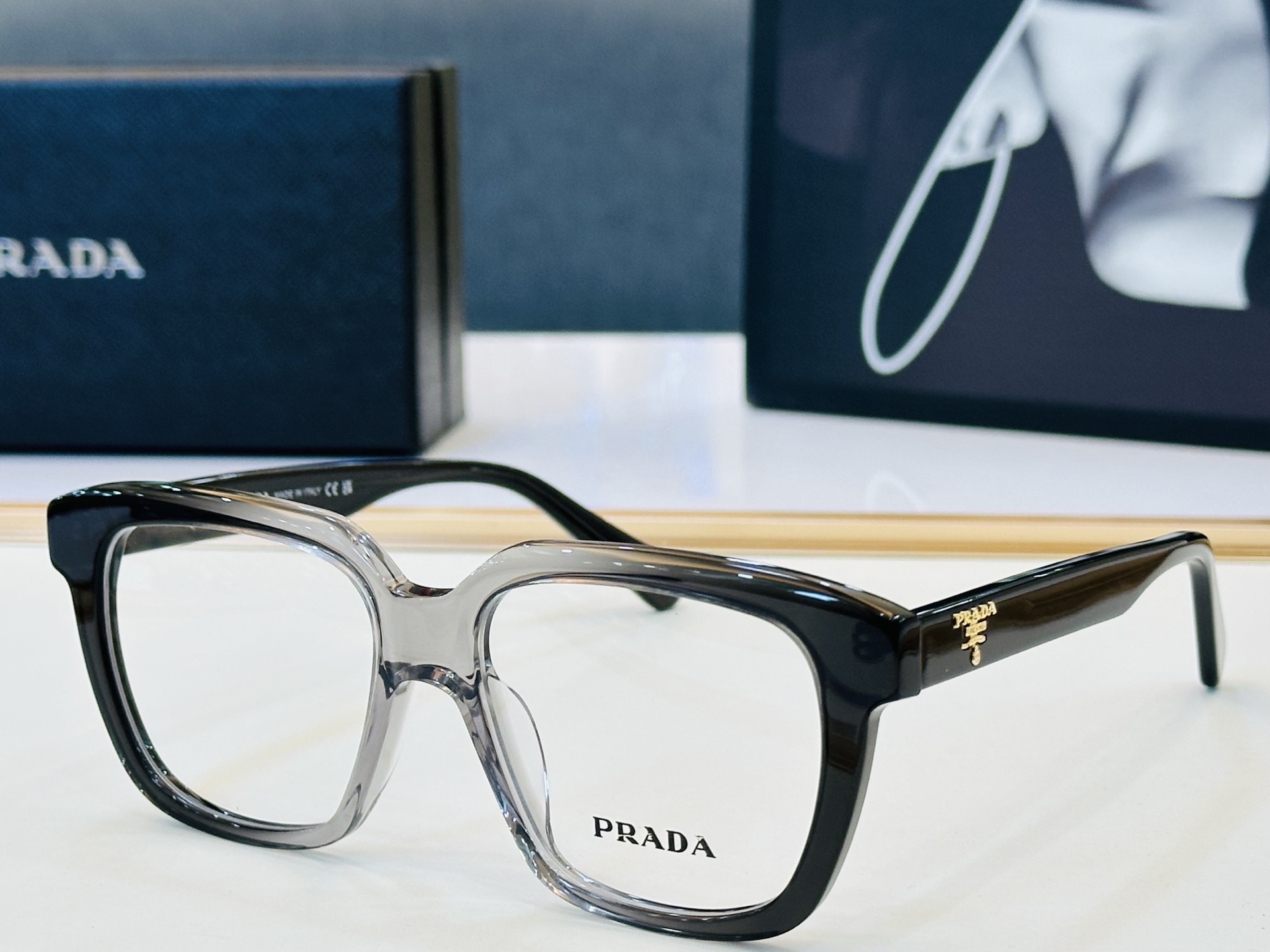 🔺PRAD*🔻普家 PR B06 Size：53口18-145 眼镜系列堪称精湛制作 彰显独特个 Z最新推出火爆款 🌤