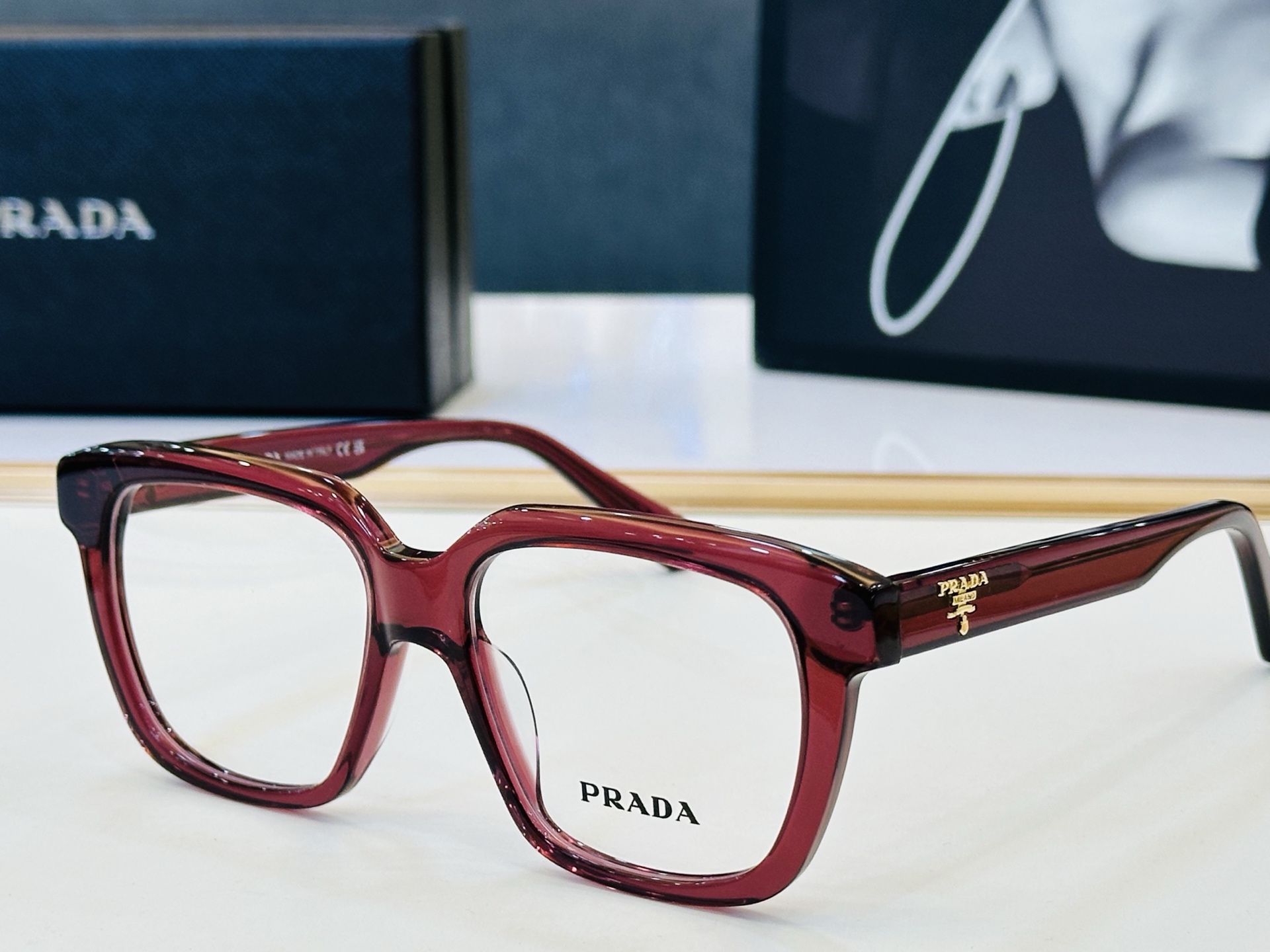 🔺PRAD*🔻普家 PR B06 Size：53口18-145 眼镜系列堪称精湛制作 彰显独特个 Z最新推出火爆款 🌤
