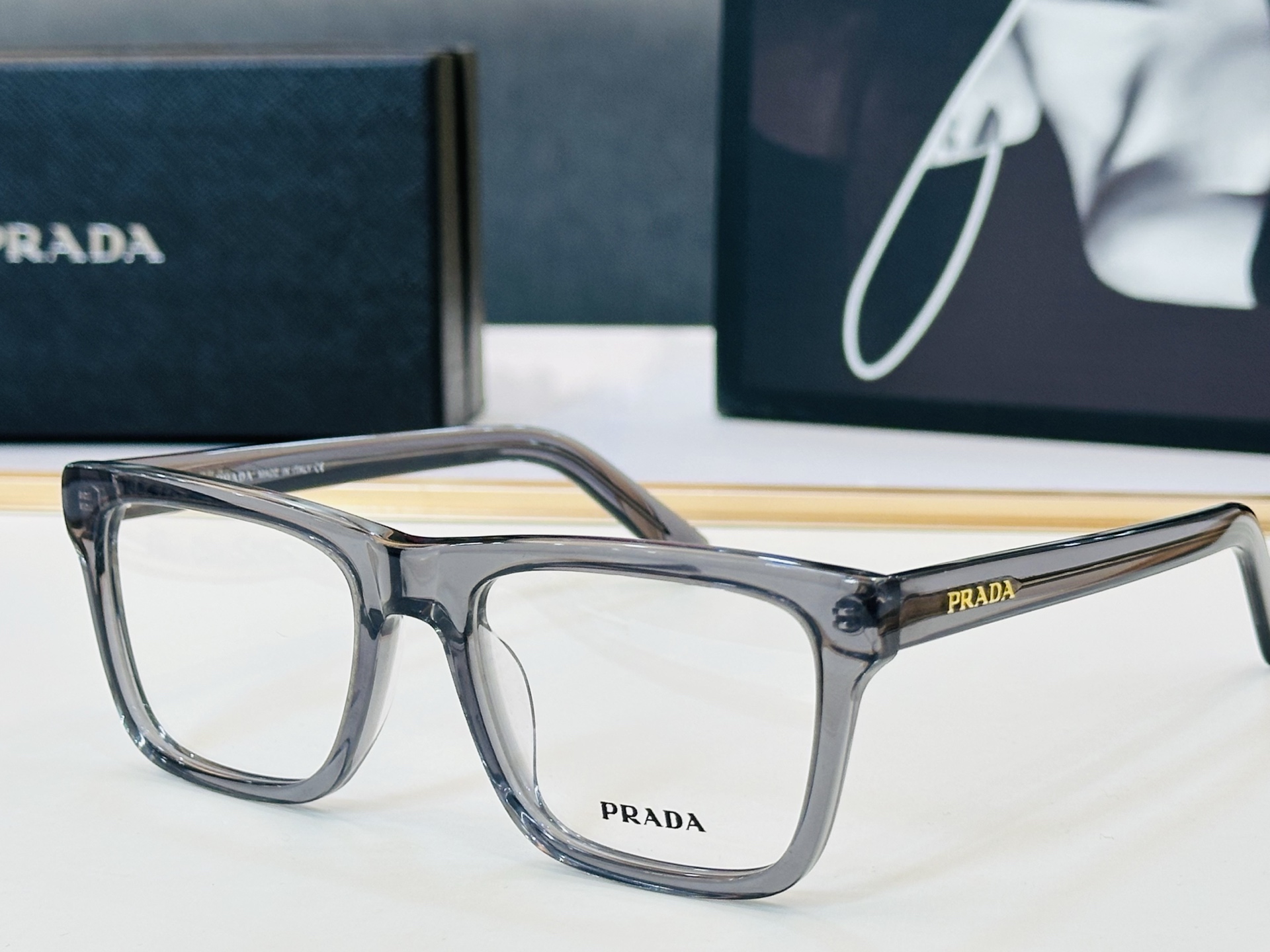 🔺PRAD*🔻普家 PR C03V Size：53口19-145 眼镜系列堪称精湛制作 彰显独特个 L最新推出火爆款 🌤