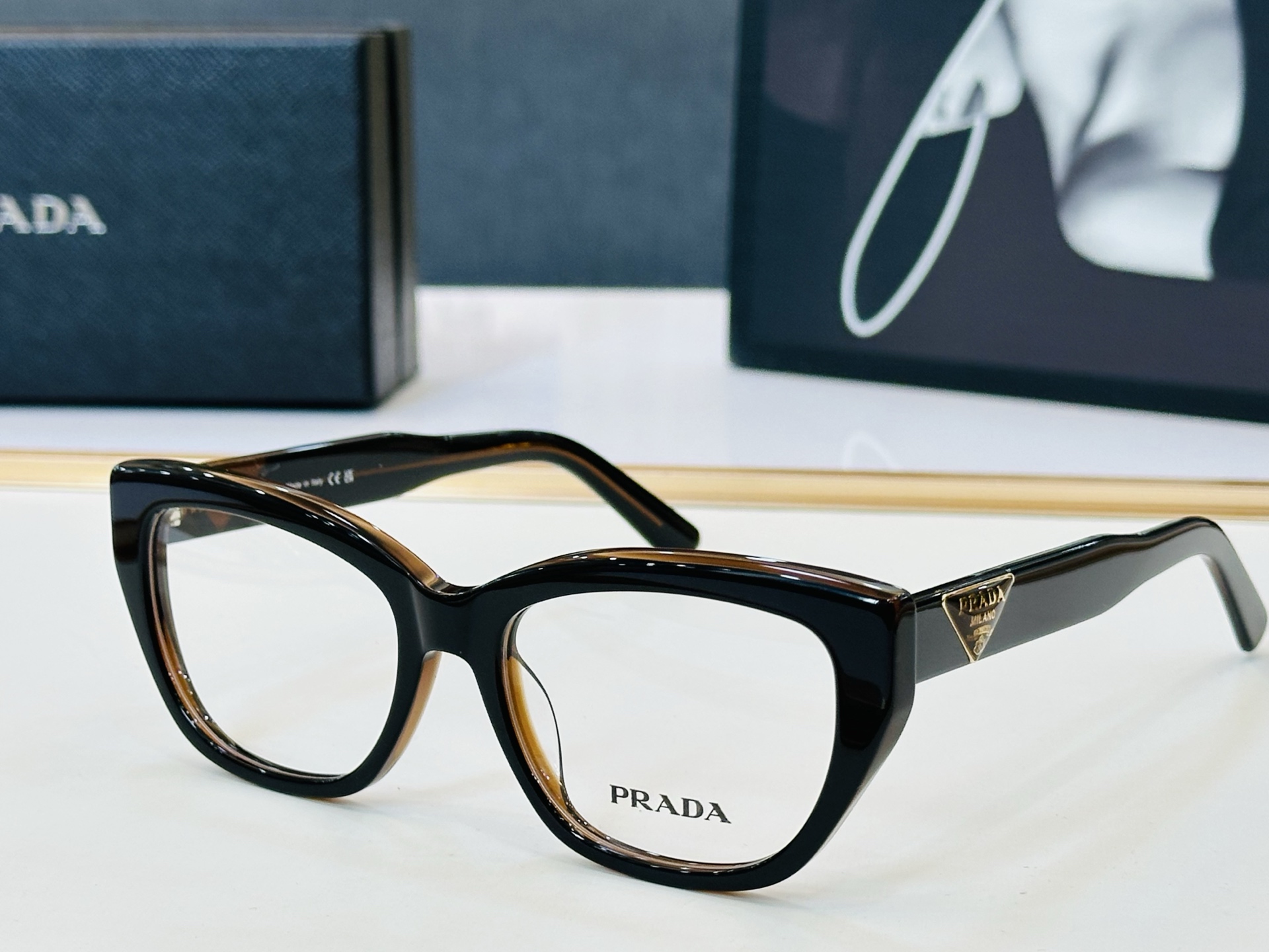 🔺PRAD*🔻普家 PR16D Size：53口18-145 眼镜系列堪称精湛制作 彰显独特个 Z最新推出火爆款 🌤