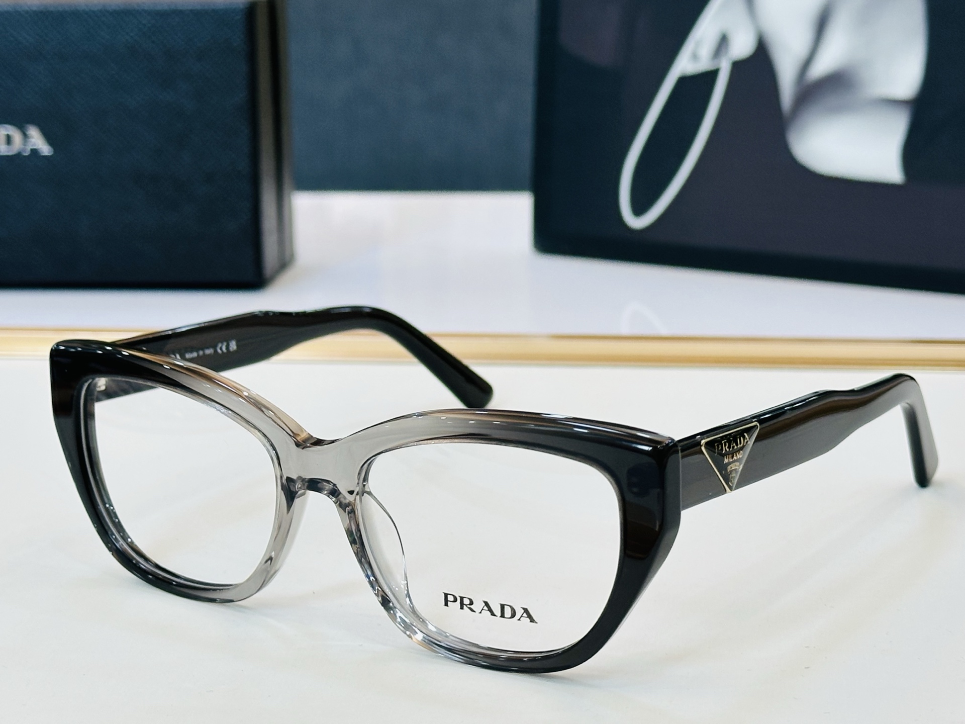 🔺PRAD*🔻普家 PR16D Size：53口18-145 眼镜系列堪称精湛制作 彰显独特个 Z最新推出火爆款 🌤