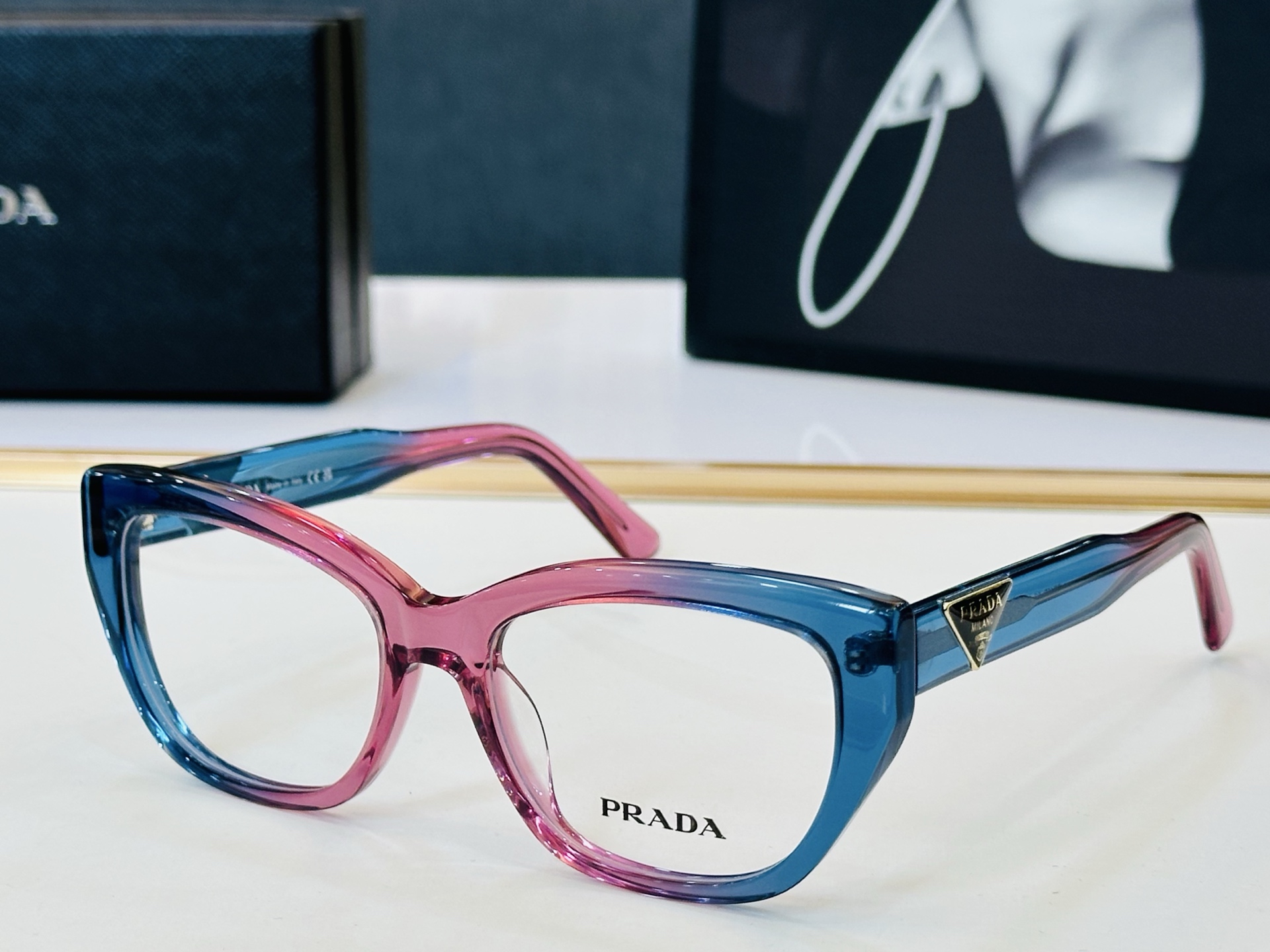 🔺PRAD*🔻普家 PR16D Size：53口18-145 眼镜系列堪称精湛制作 彰显独特个 Z最新推出火爆款 🌤
